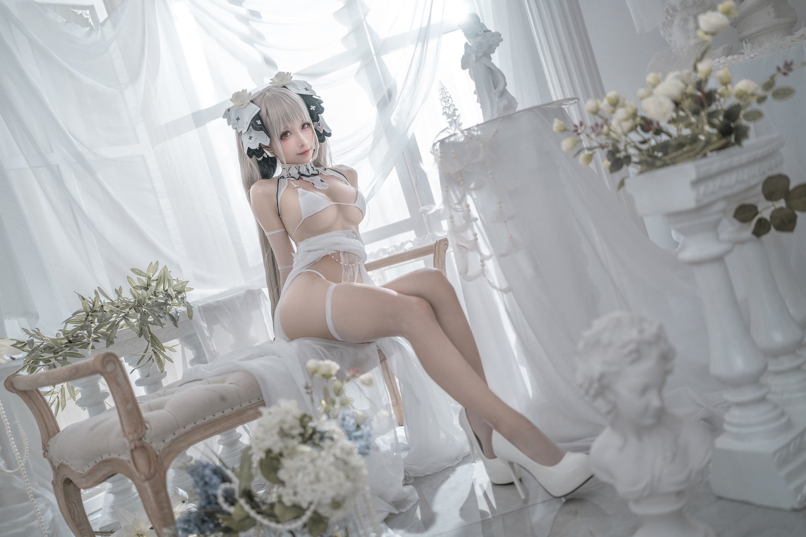 Welfare COS] Anime Blogger Chun Mo Mo - Formidable Wedding Dress