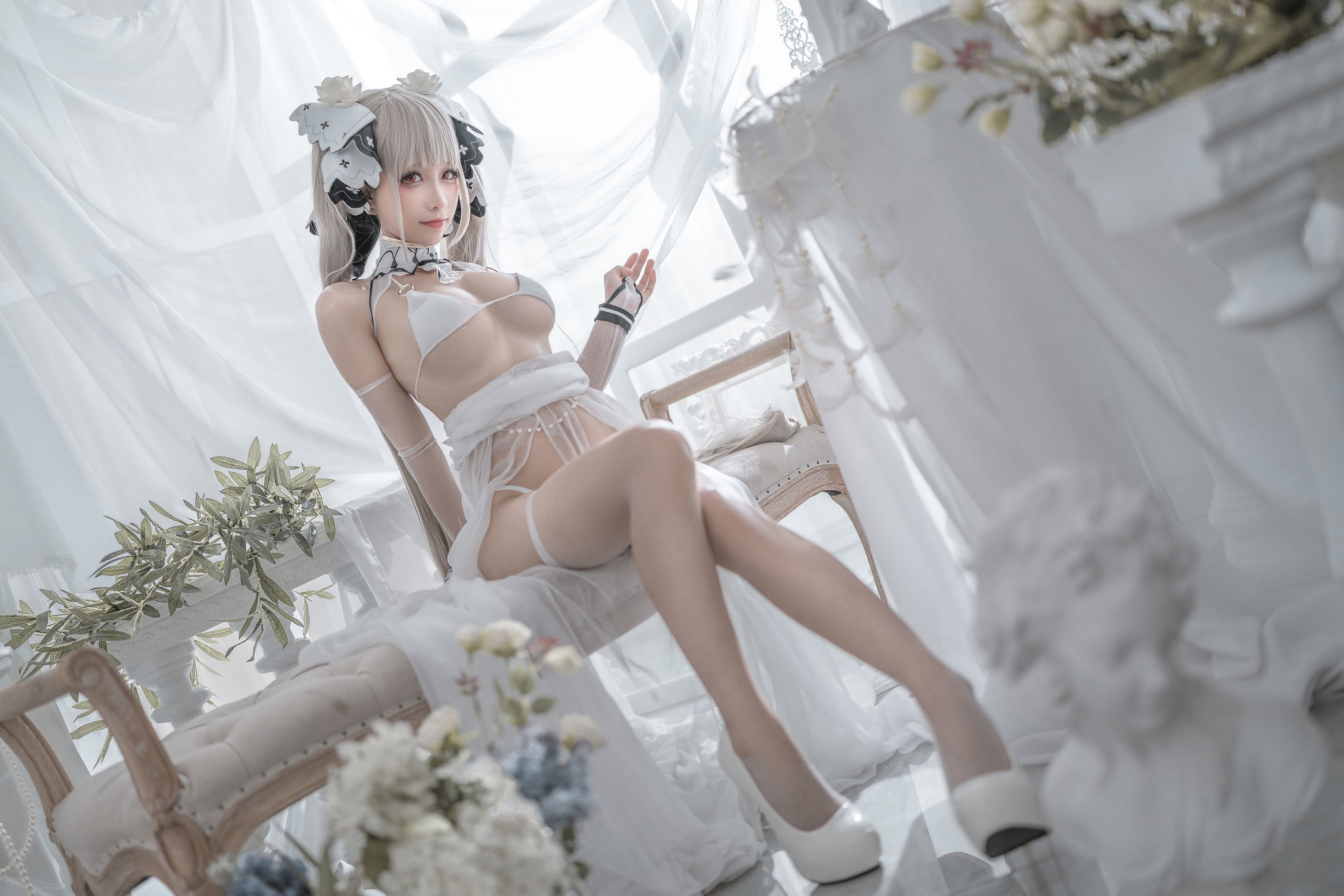 Welfare COS] Anime Blogger Chun Mo Mo - Formidable Wedding Dress
