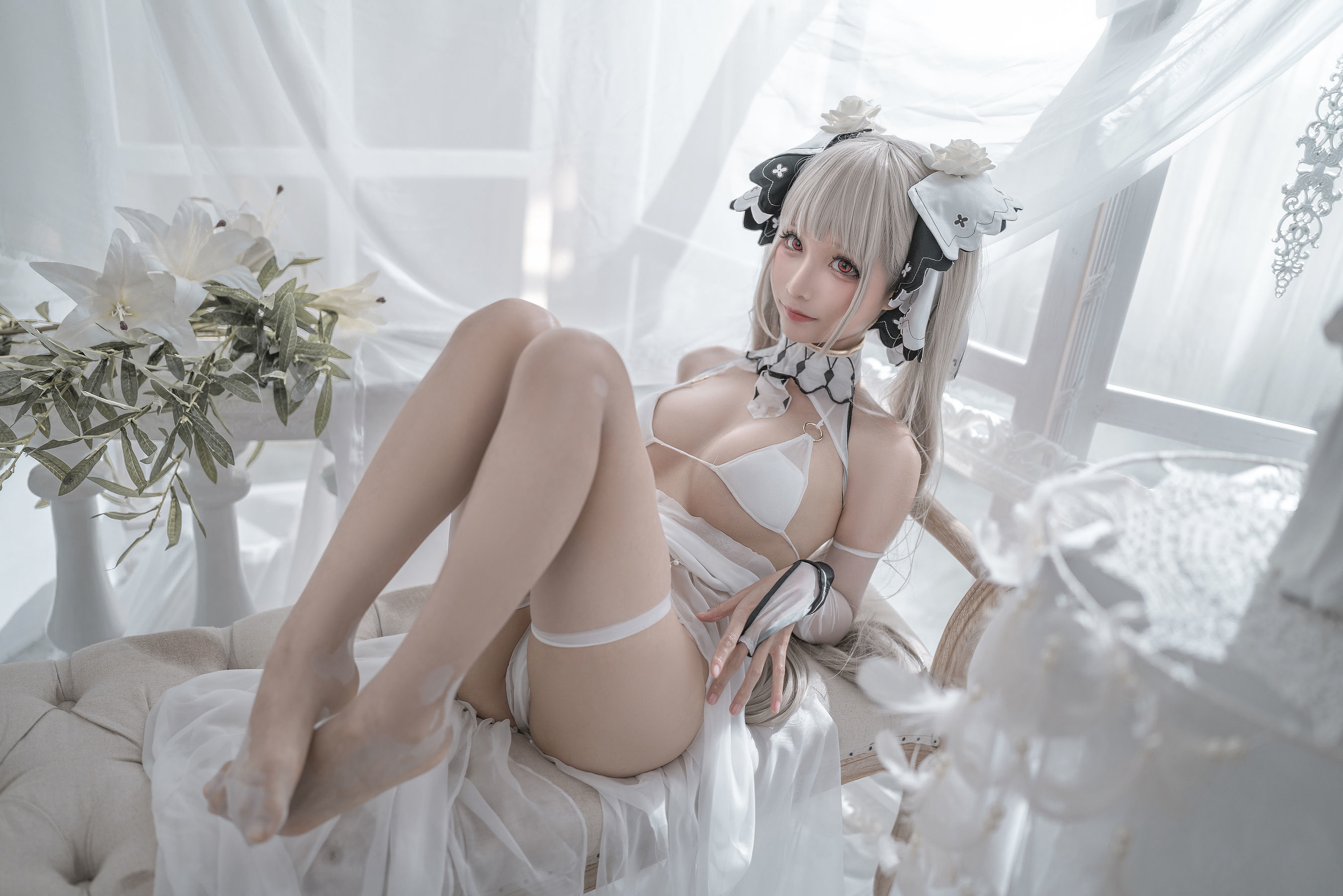 Welfare COS] Anime Blogger Chun Mo Mo - Formidable Wedding Dress