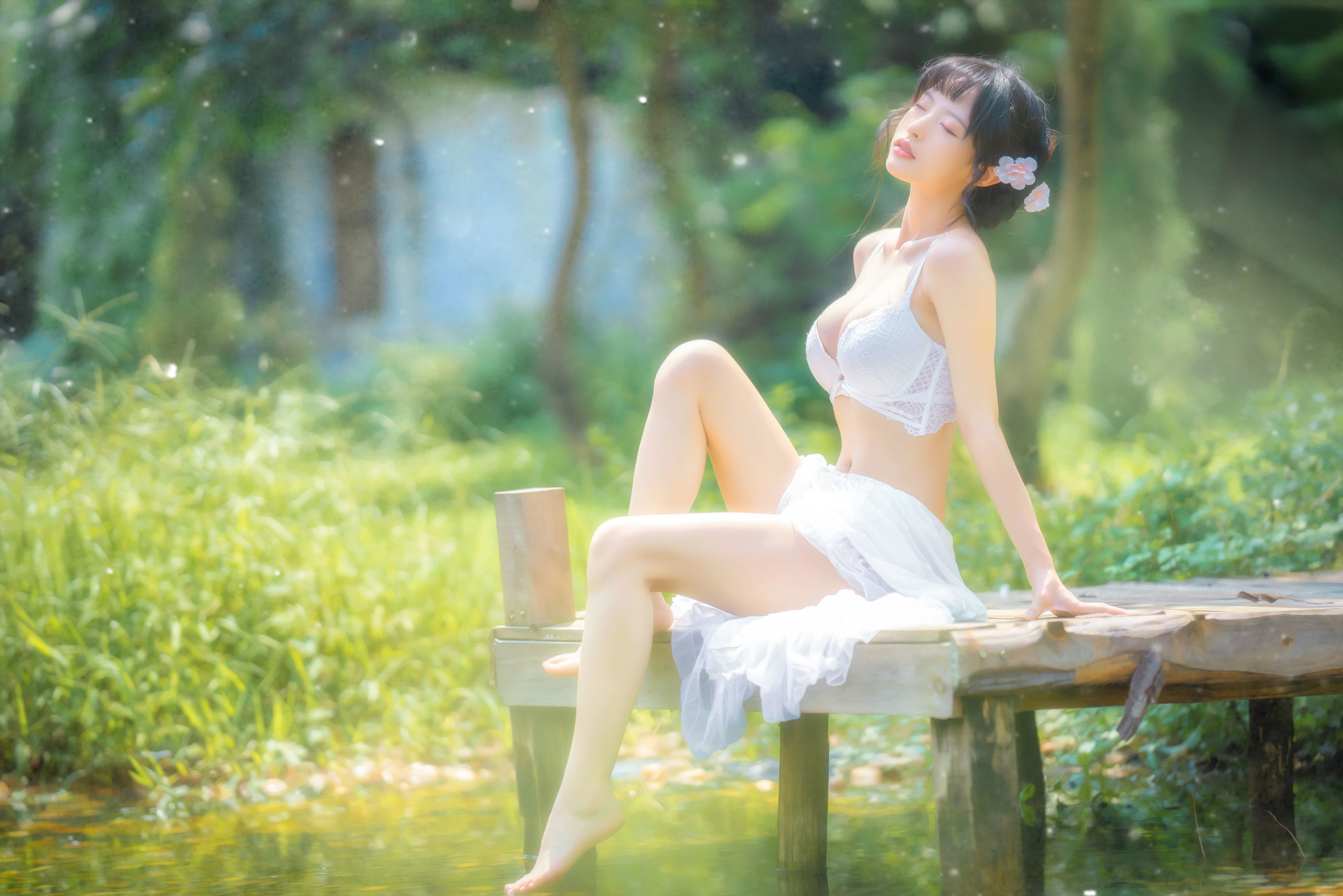 ฟู๋ลี่คอส] คนสวย ชิซึมิ ยูอิ - เลซ การ์เด้น