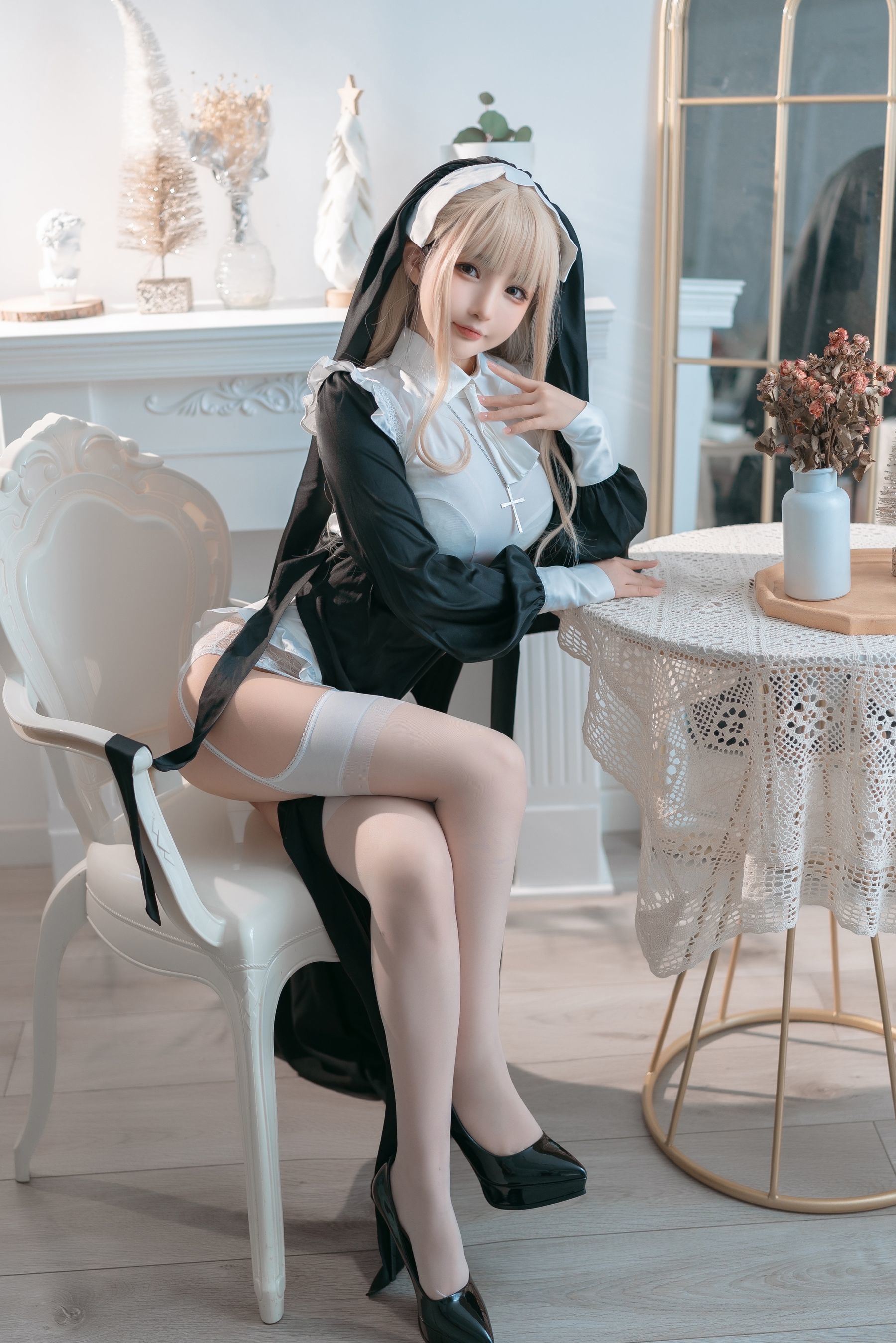 Welfare COS] Sakurai Nene - Nữ tu