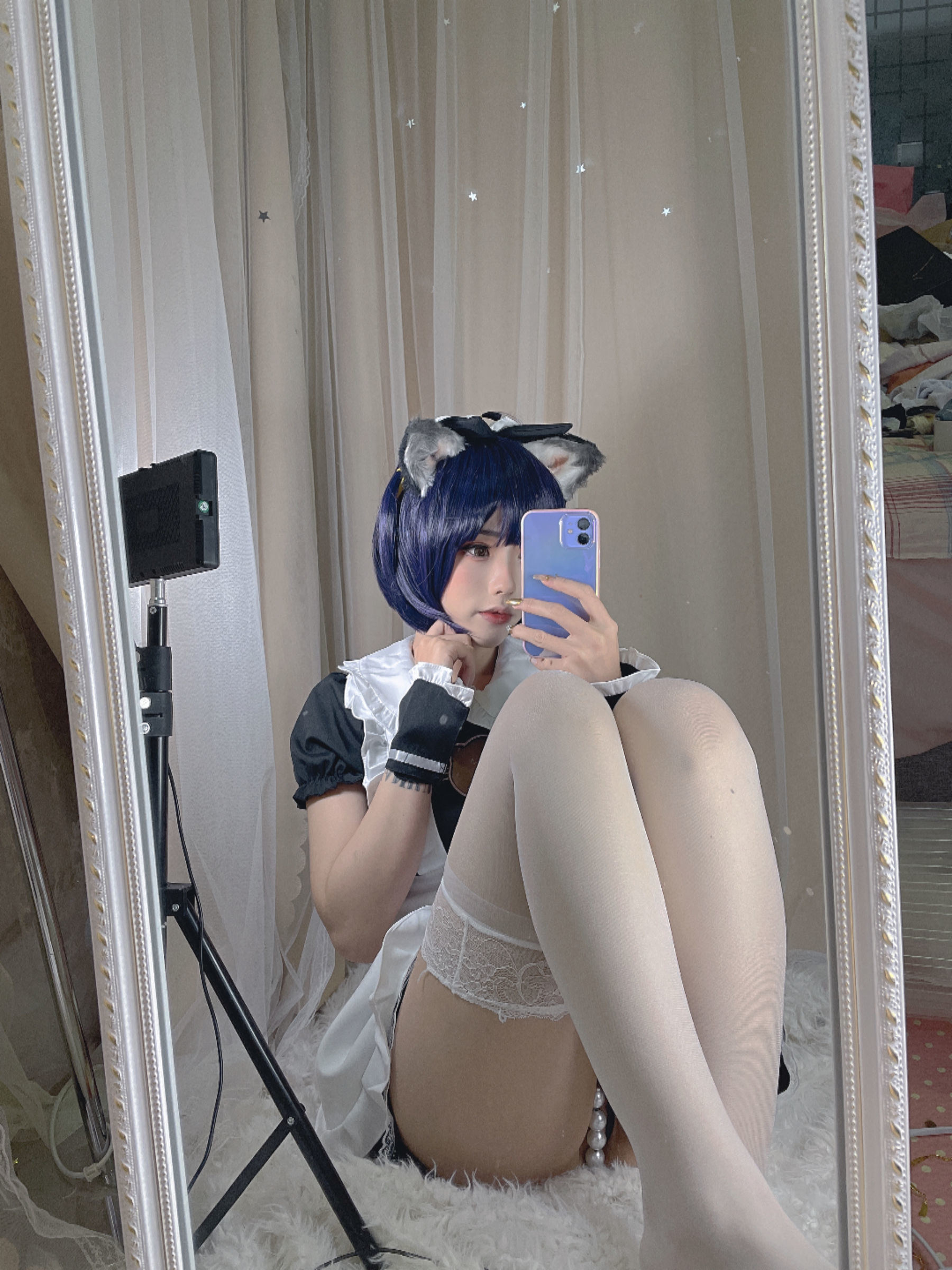 [福利COS] 钛合金大粑粑 - 女仆自拍
