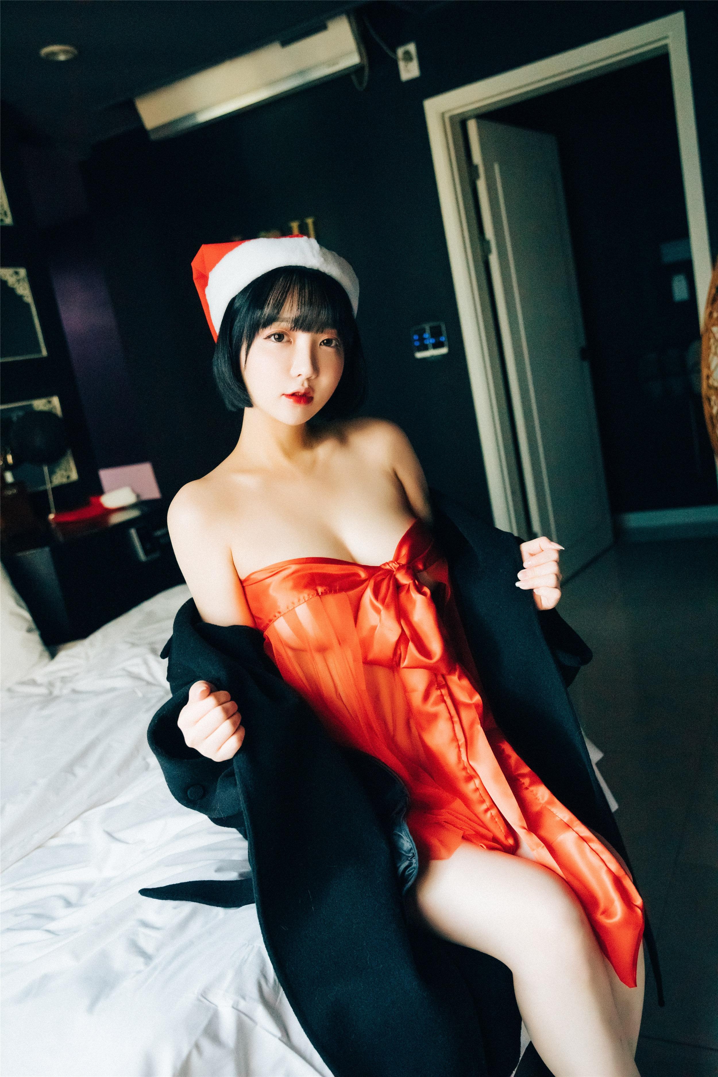 Loozy] Ngày Hẹn Hò Đôi Son Ye-Eun [93P