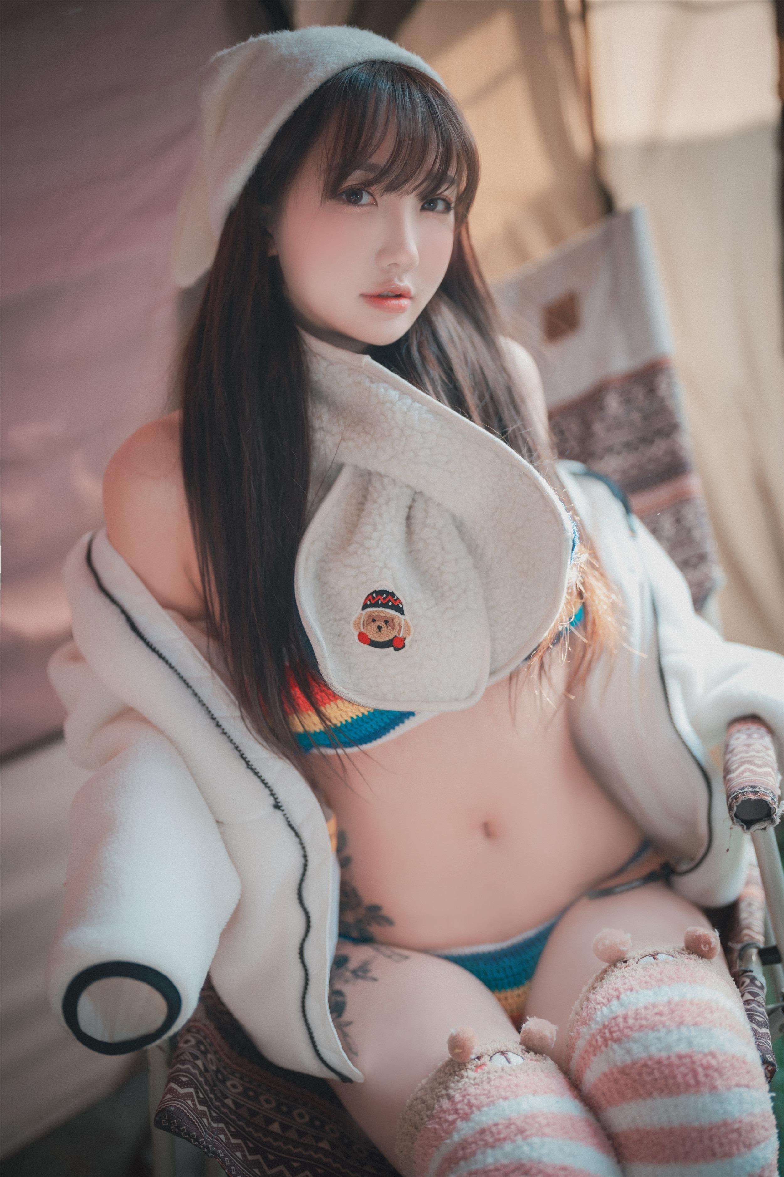 DJAWA Photo - Son Ye-Eun (손예은) - Romantic Winter Glamping 154P