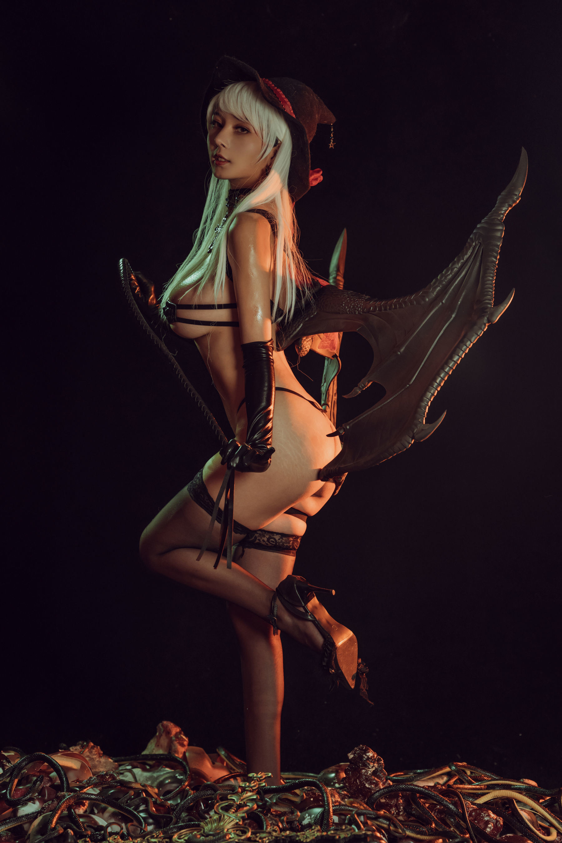 [网红COS] 云溪溪 - 奶桃 恶魔姐姐