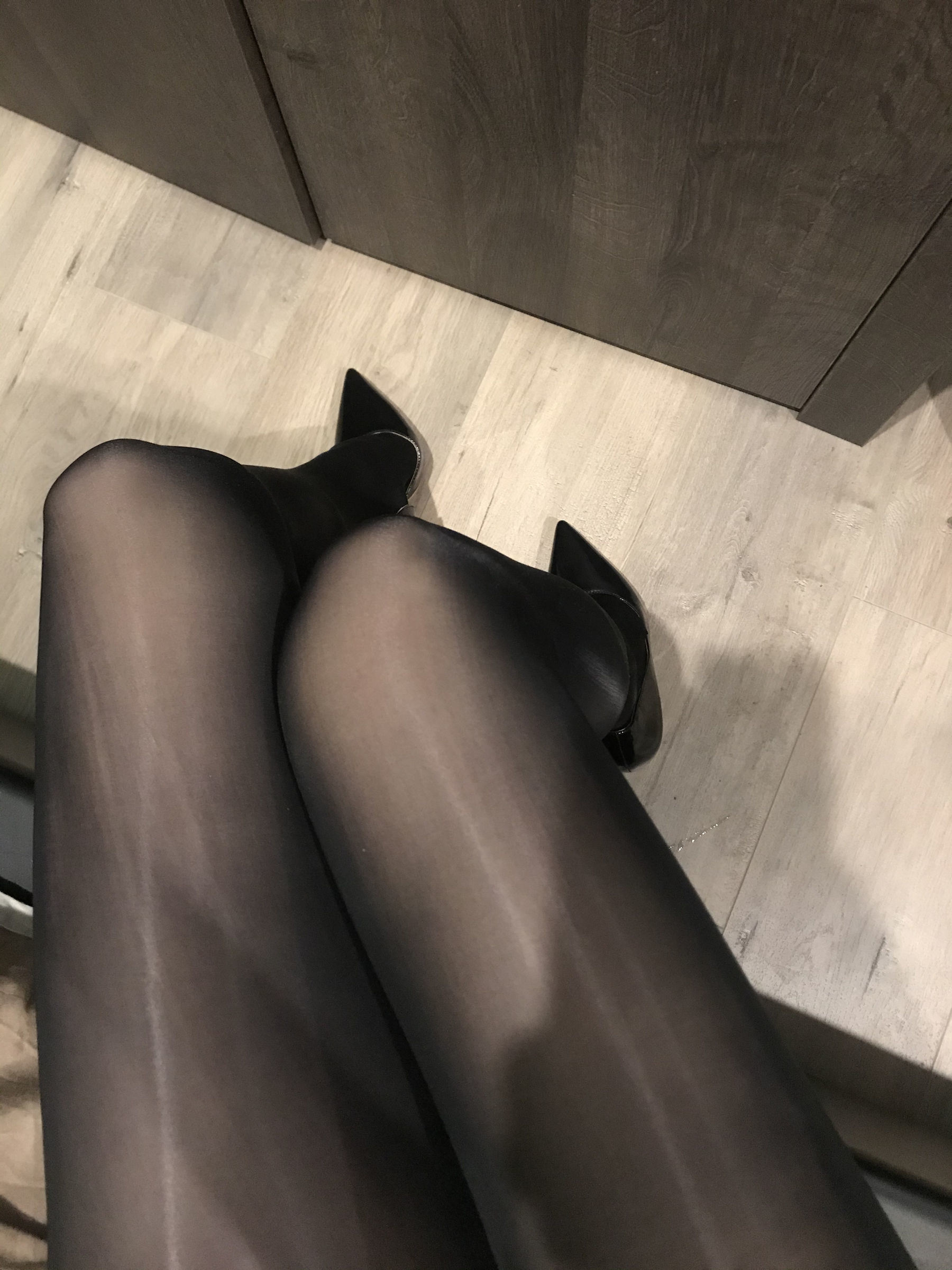 丝足博主麋鹿_Monroe 2020.03.07 黑丝长腿