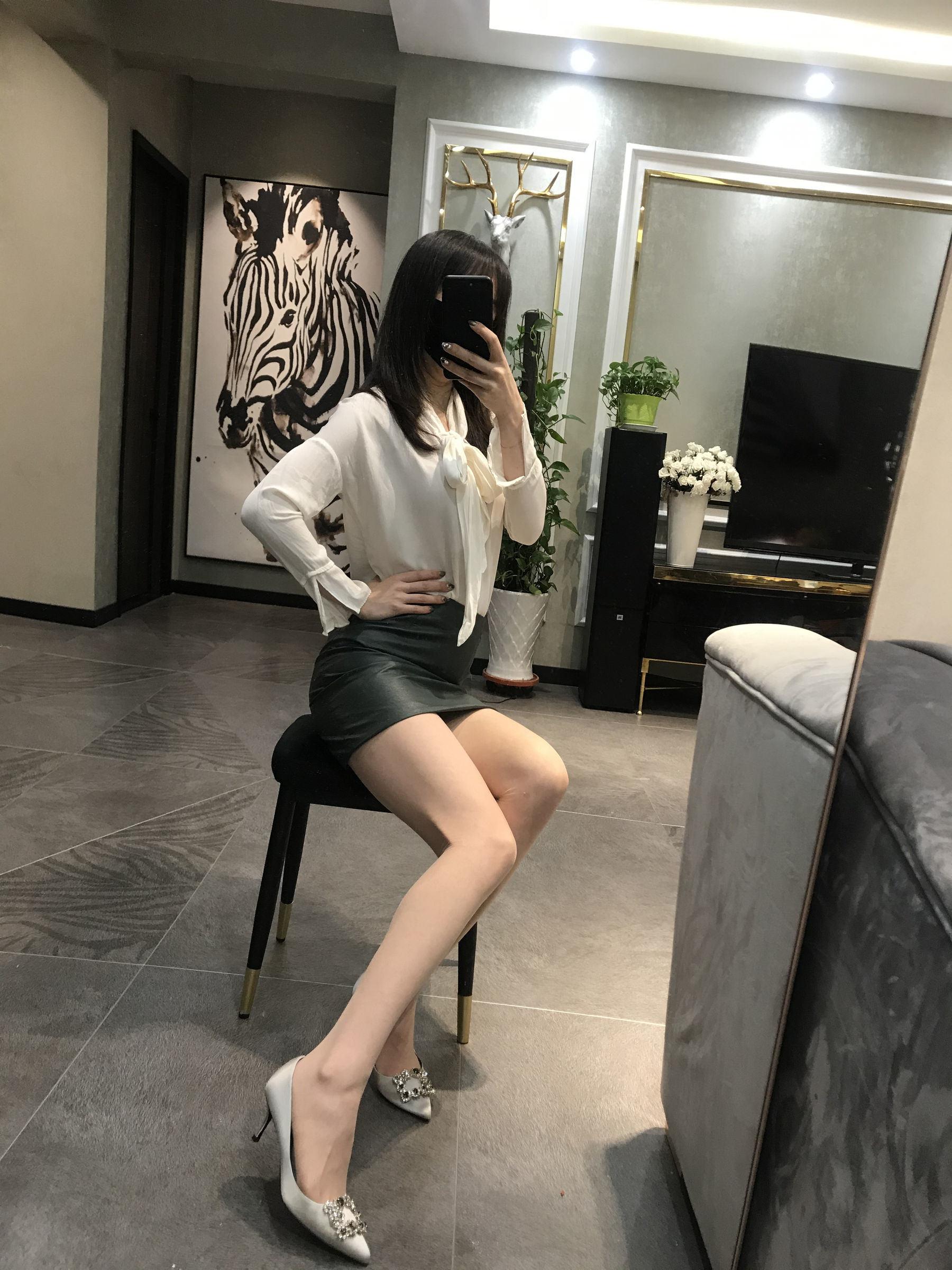 丝足博主麋鹿_Monroe 2020.04.04 圆臀诱惑