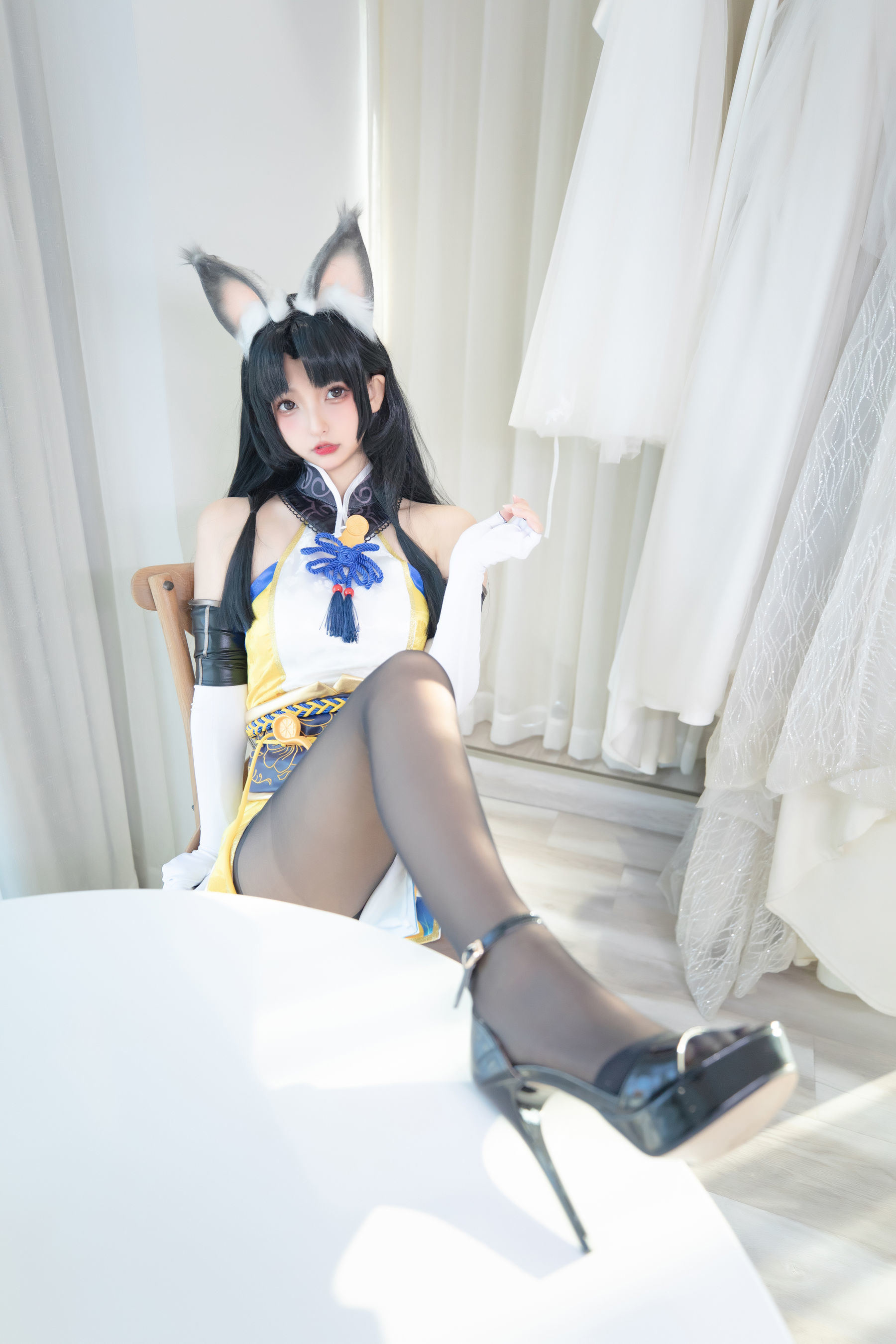 [网红COS] 萝莉神楽板真冬 黑丝胡桃