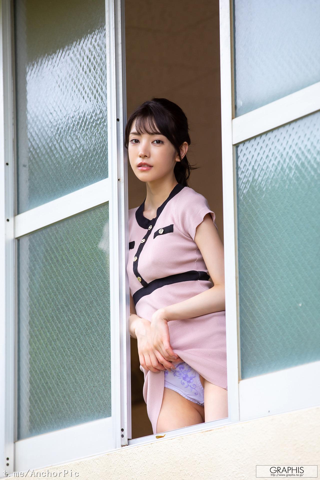 [Graphis] Gals – Karen Kaede 楓カレン「Tropical Tour!」141P