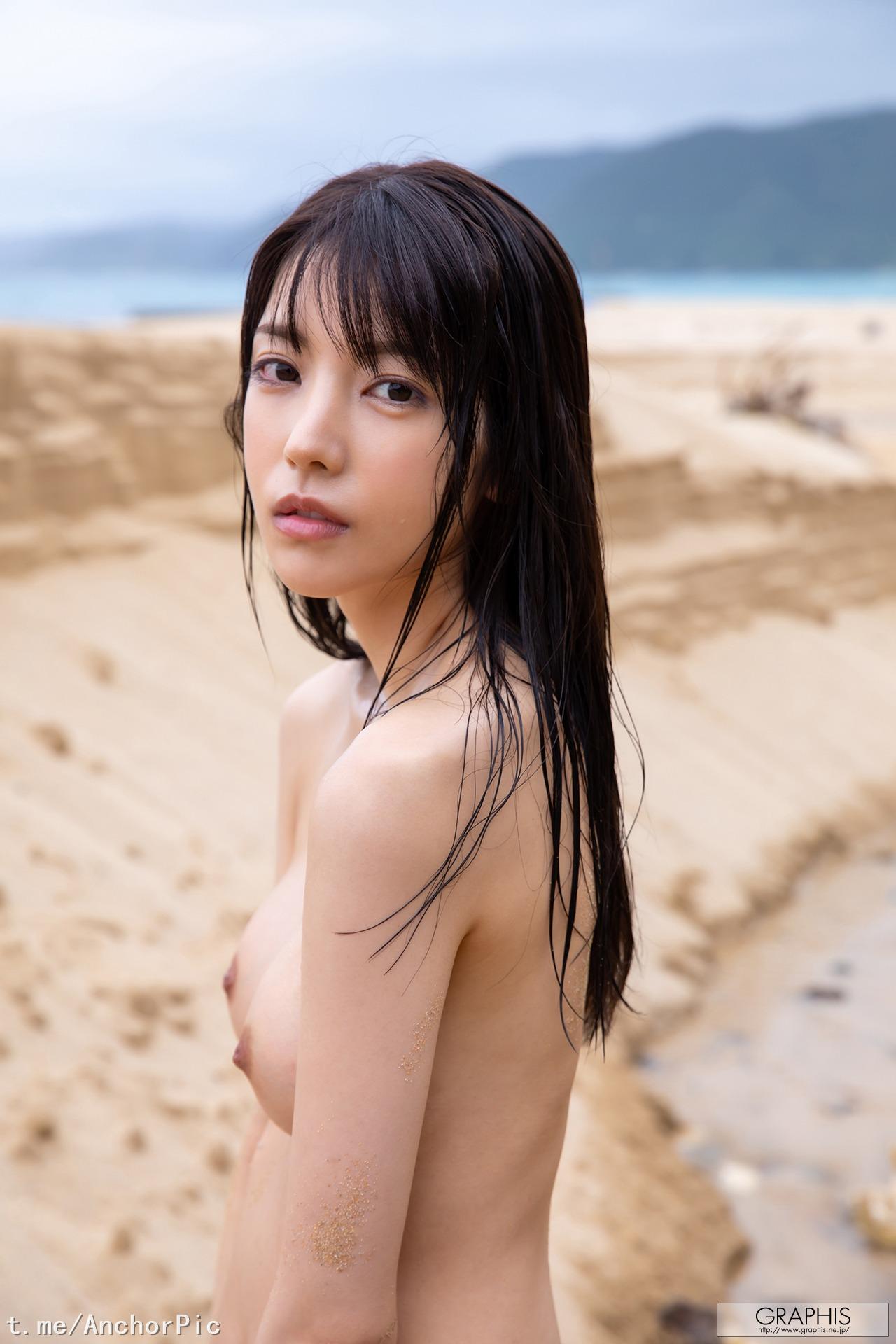 [Graphis] Gals – Karen Kaede 楓カレン「Tropical Tour!」141P