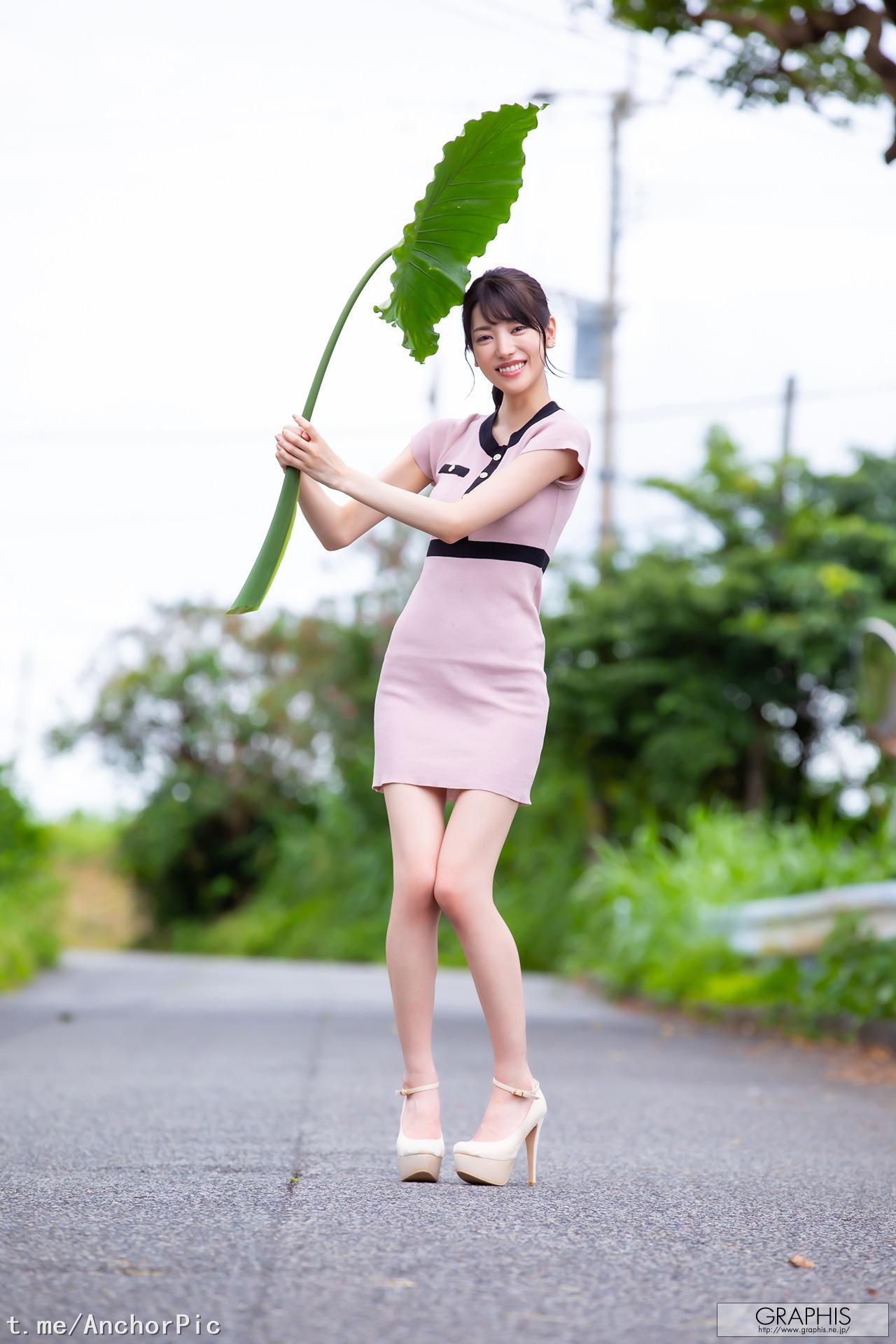[Graphis] Gals – Karen Kaede 楓カレン「Tropical Tour!」141P