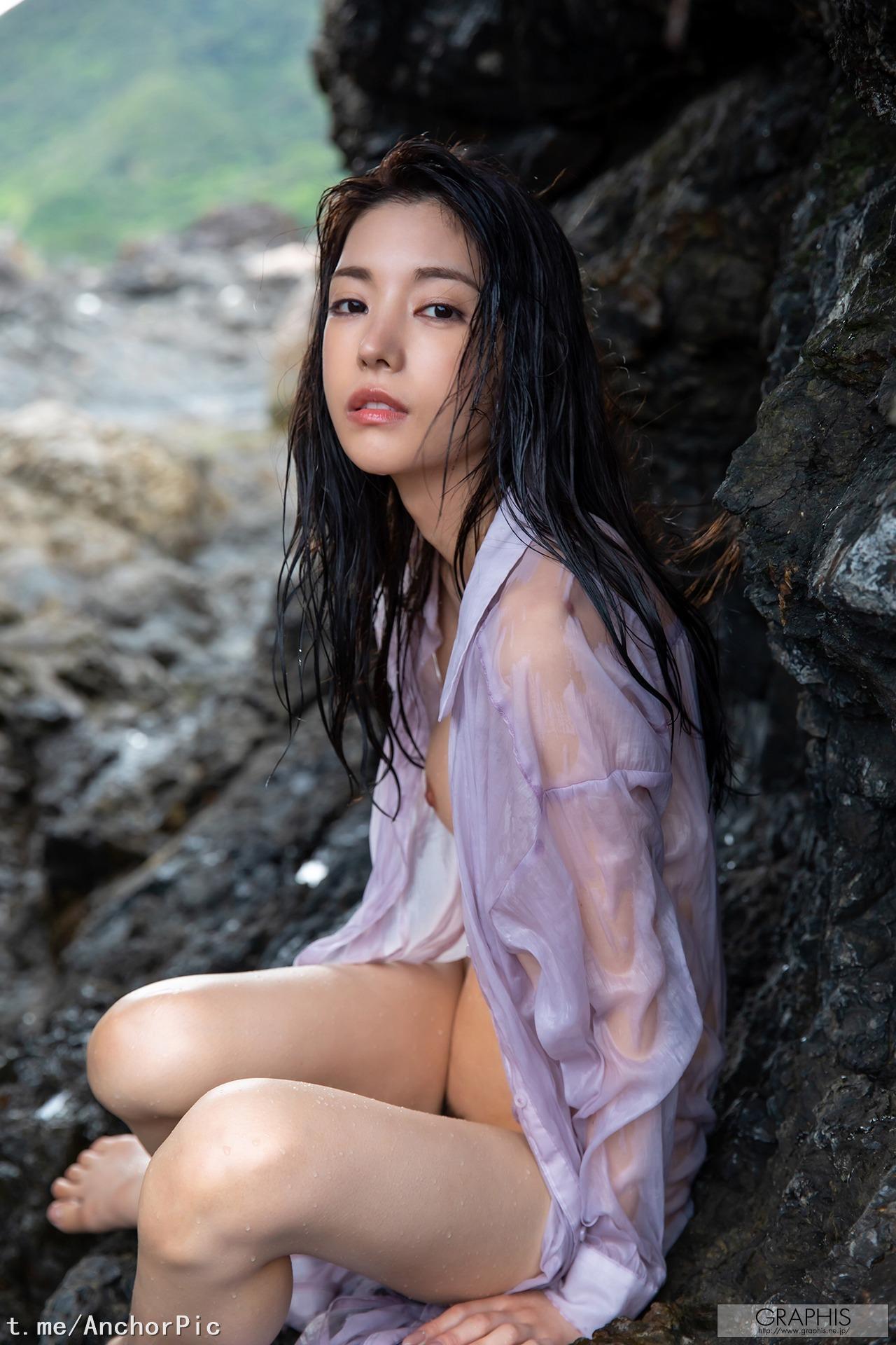 [Graphis] Gals – Karen Kaede 楓カレン「Tropical Tour!」141P