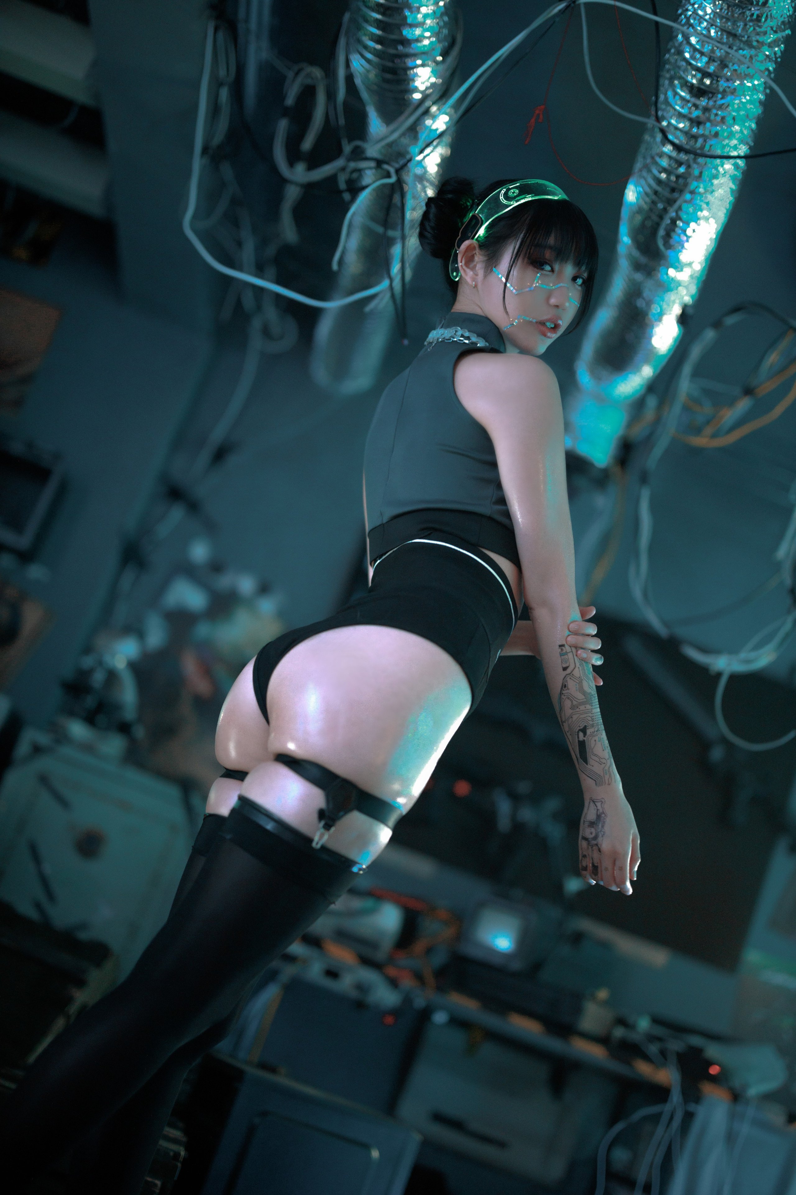 Zhou Ji is a cute bunny bionic humanoid