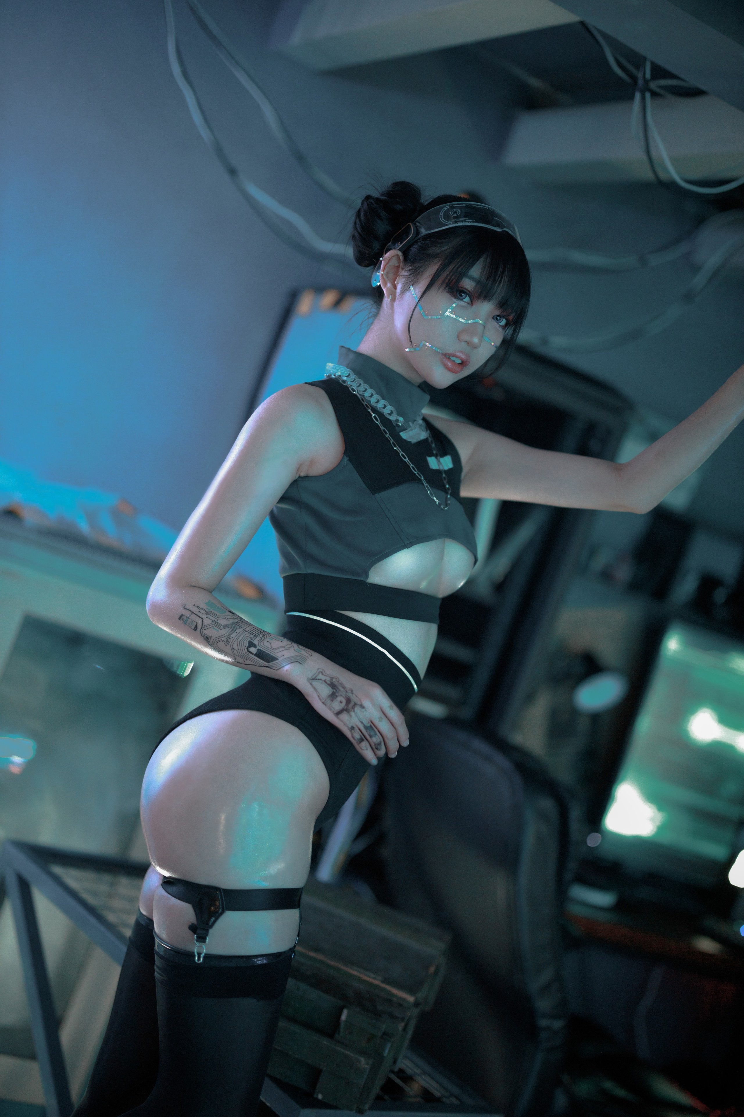 Zhou Ji is a cute bunny bionic humanoid