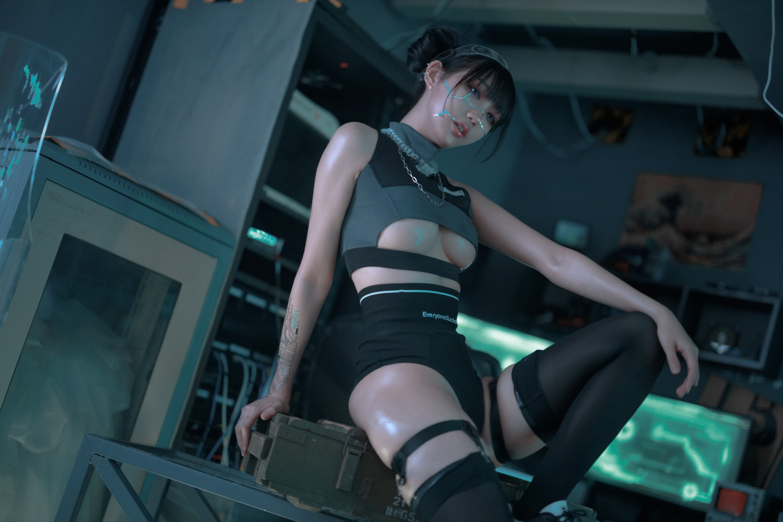 Zhou Ji is a cute bunny bionic humanoid