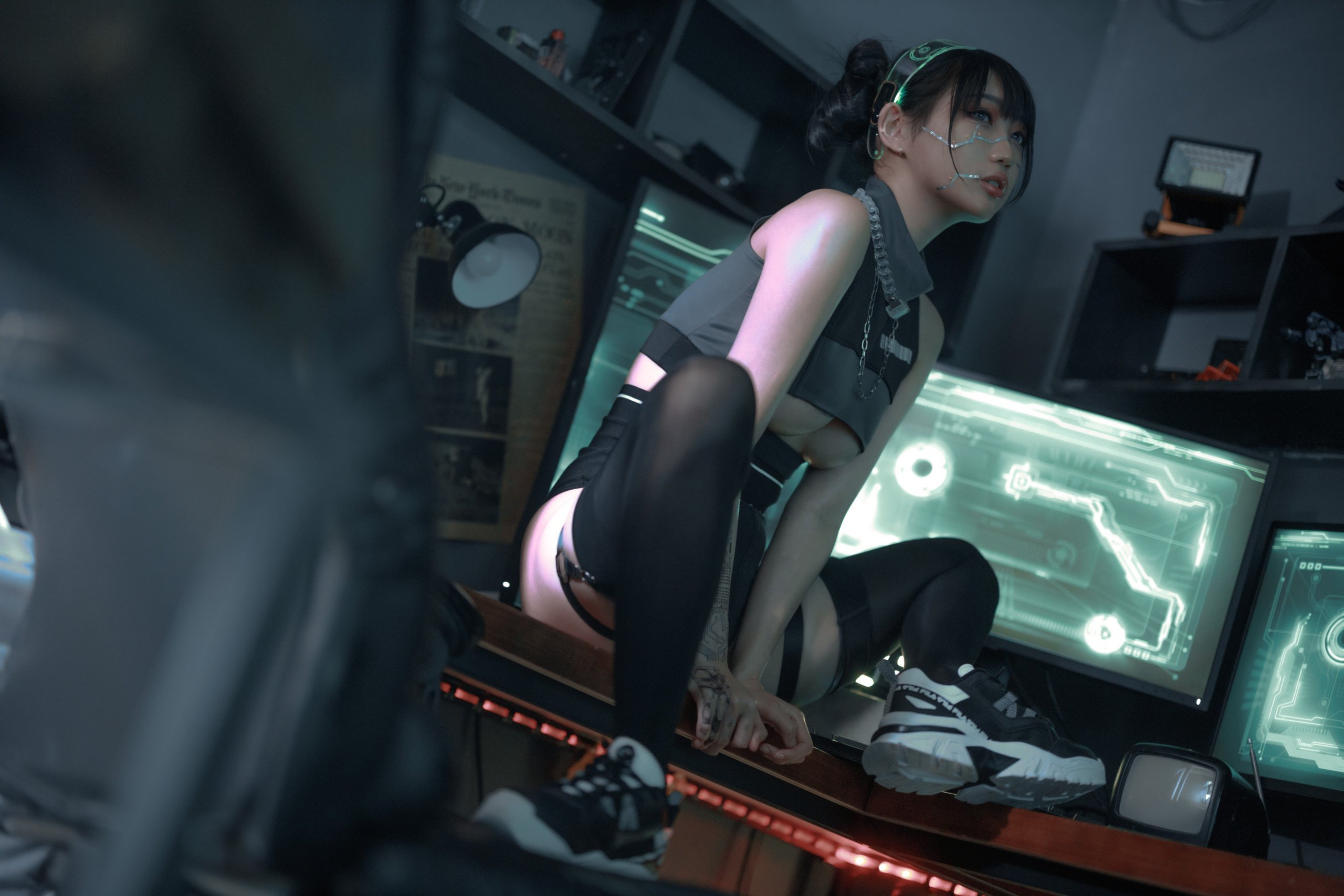 Zhou Ji is a cute bunny bionic humanoid