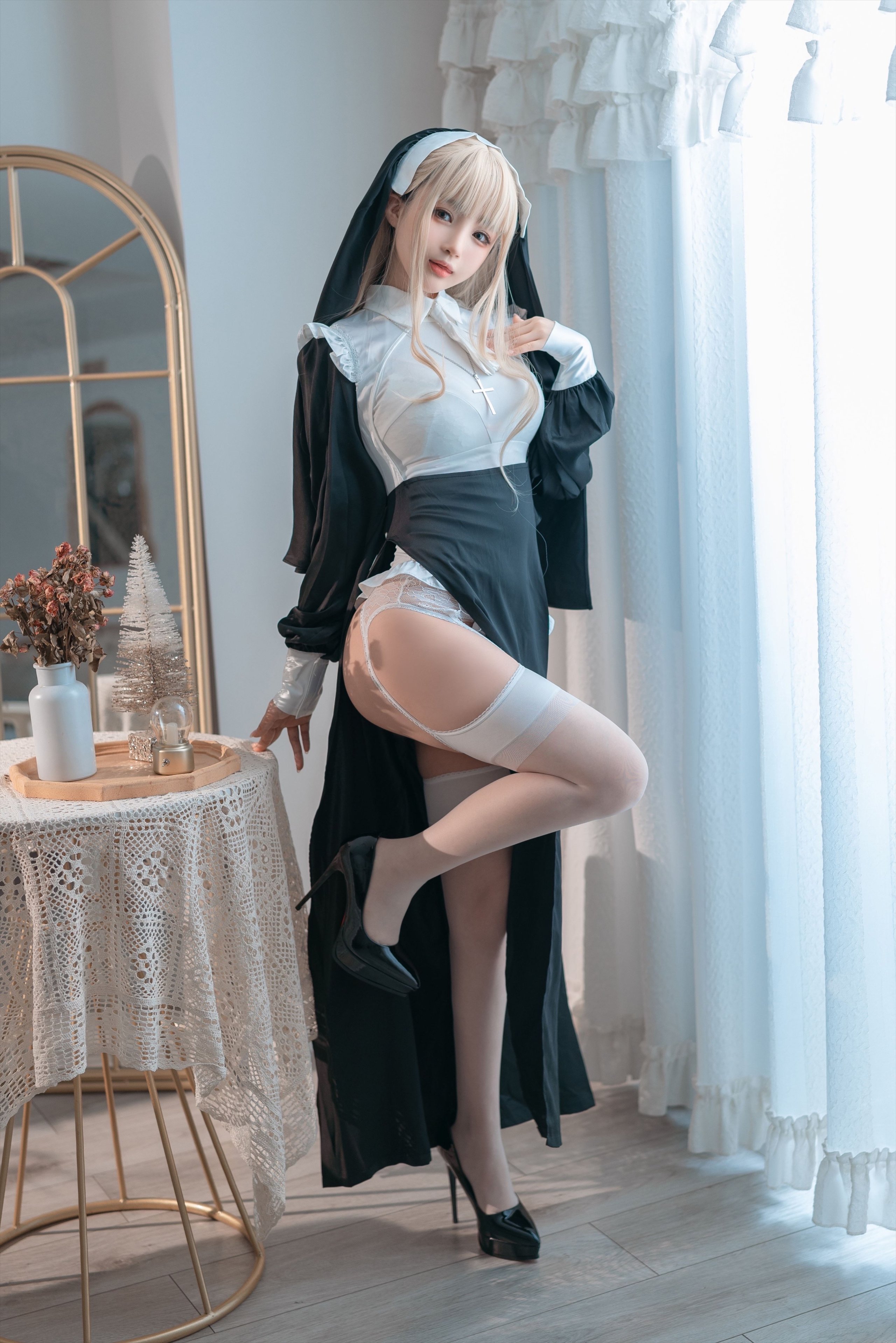 Sakurai Ningning - Nun