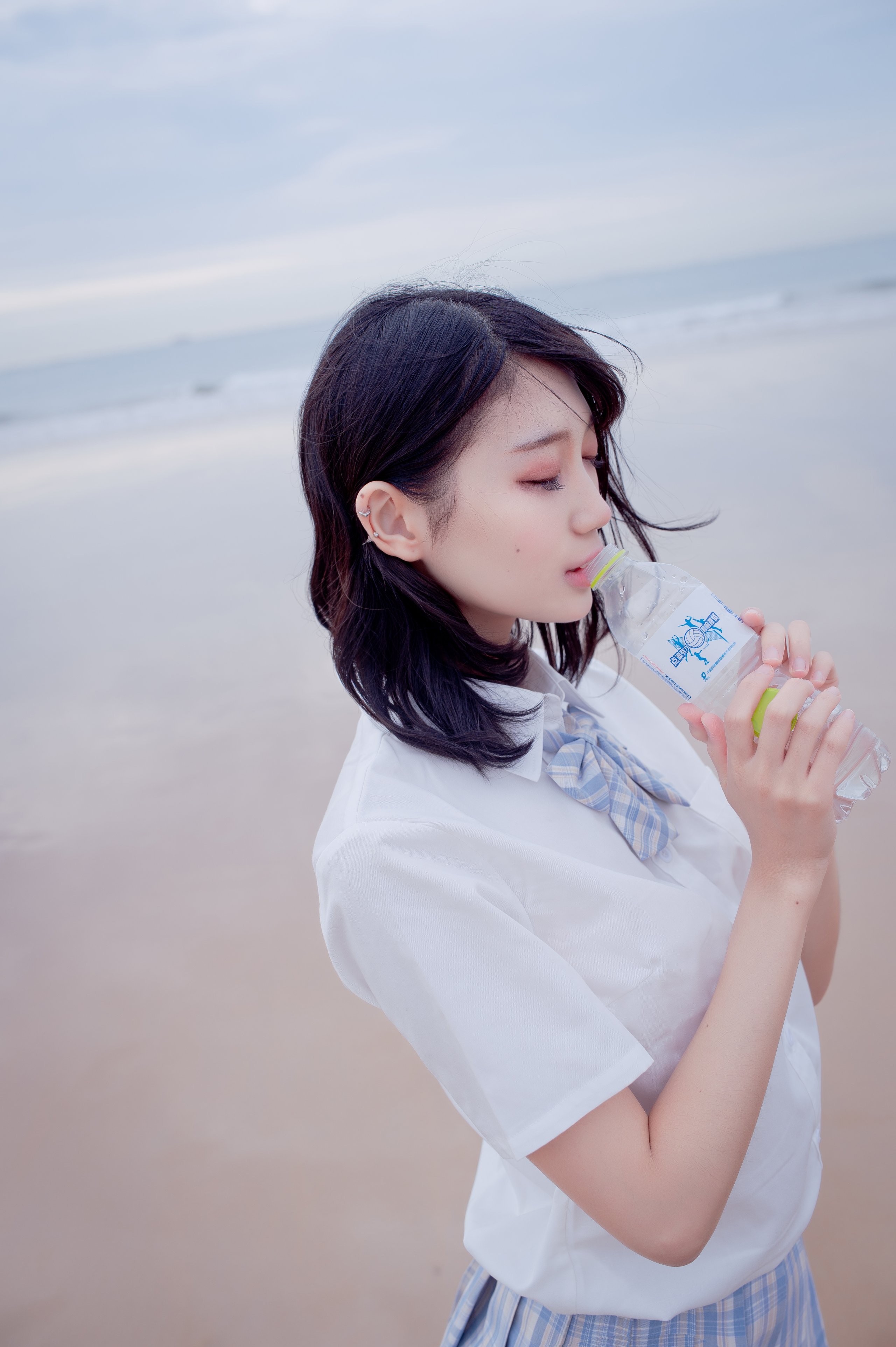 Zhou Kì là thỏ thỏ dễ thương - Biển JK