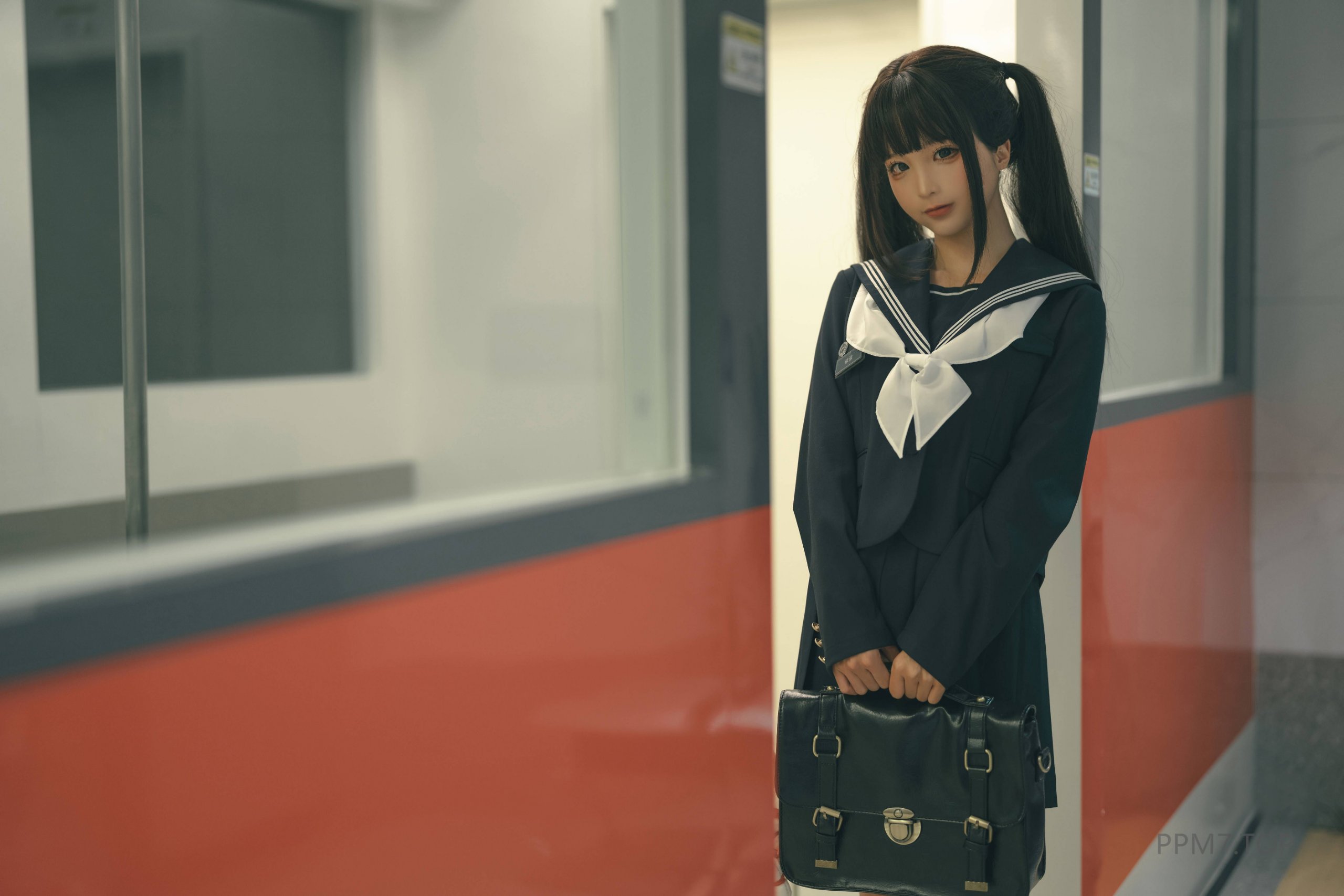 Bo anh cosplay Chun Momo 'Nhiem vu cua chu nhan'