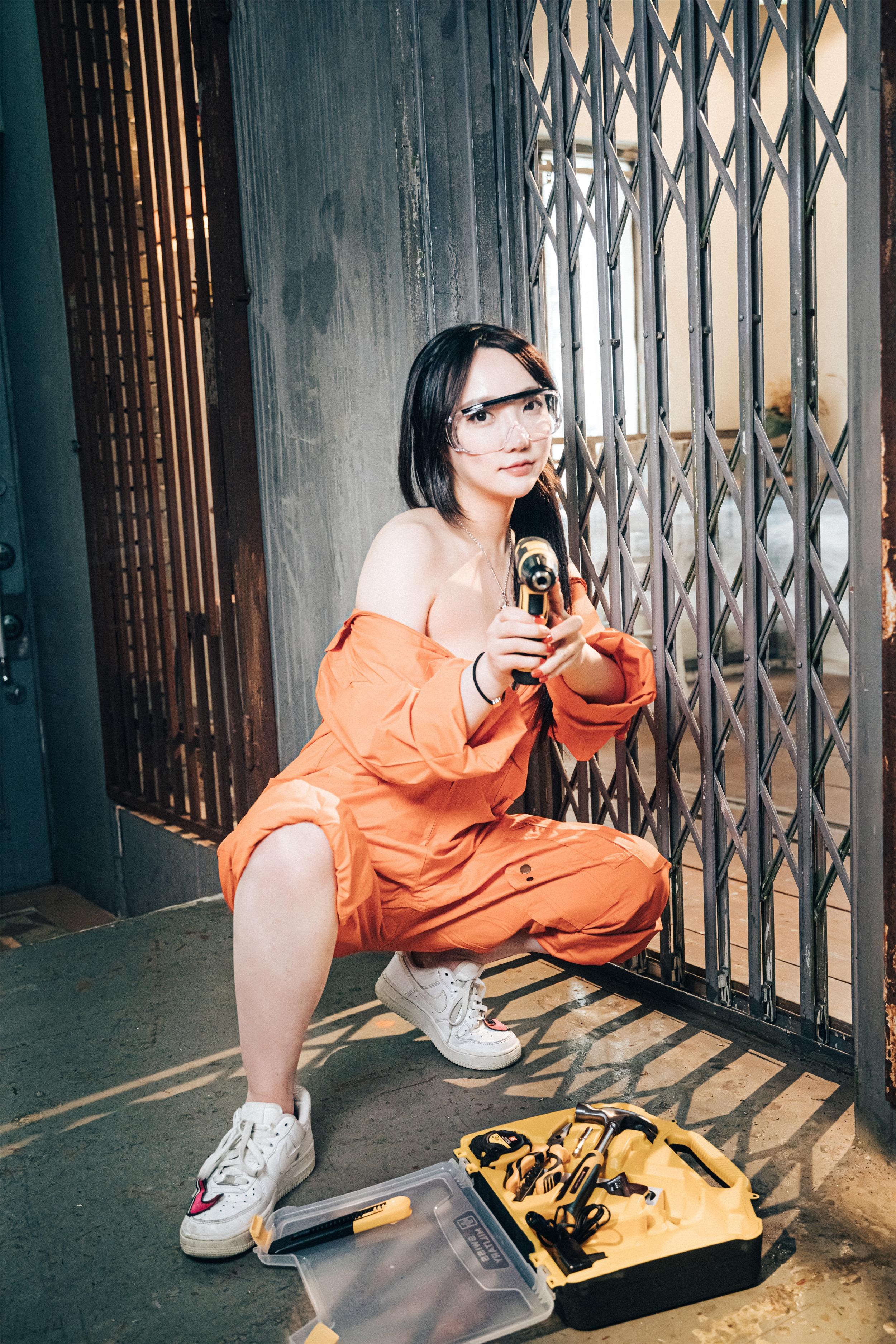 [Loozy] Son Ye-Eun (손예은) - Where Are My Tools 82P