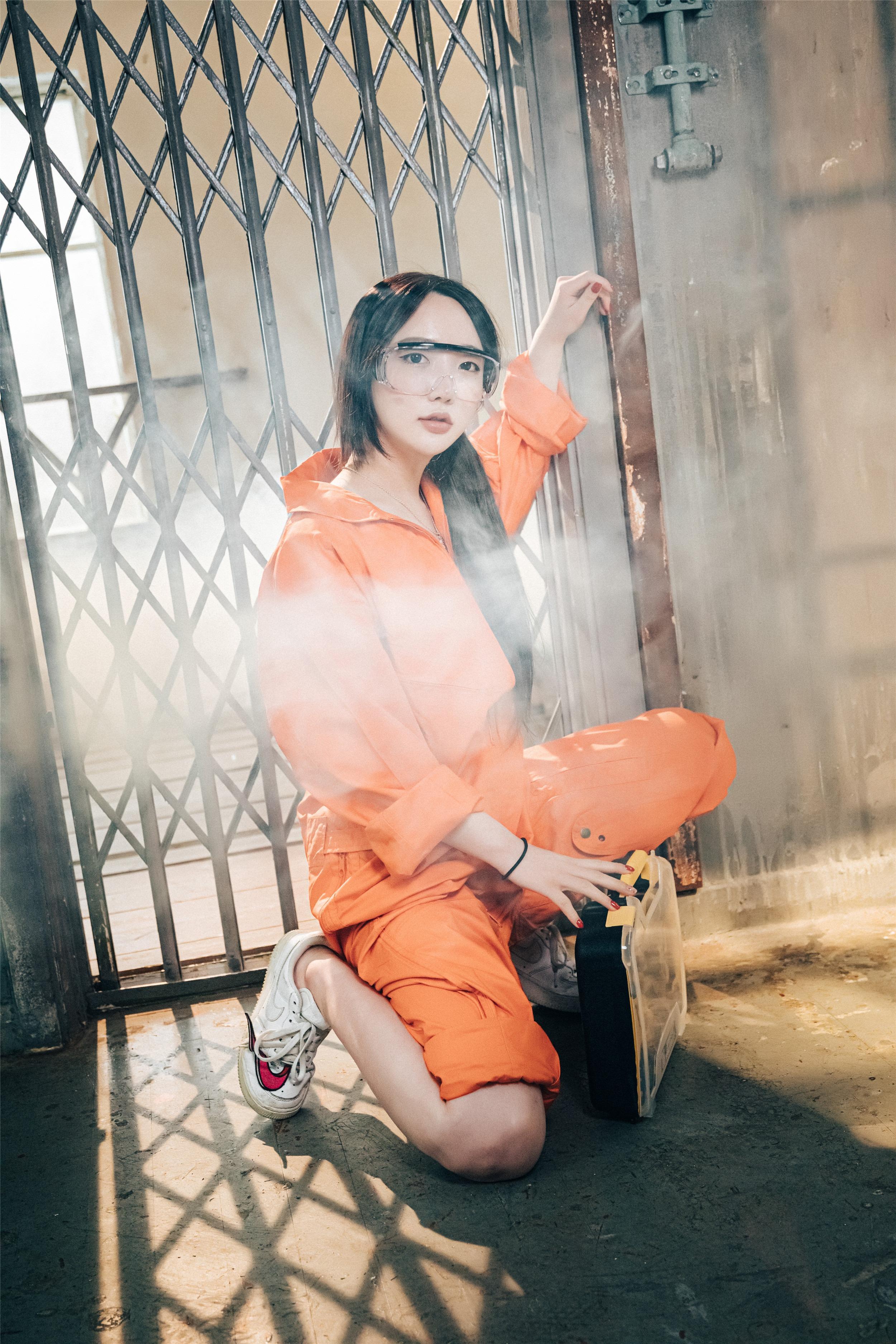 [Loozy] Son Ye-Eun (손예은) - Where Are My Tools 82P