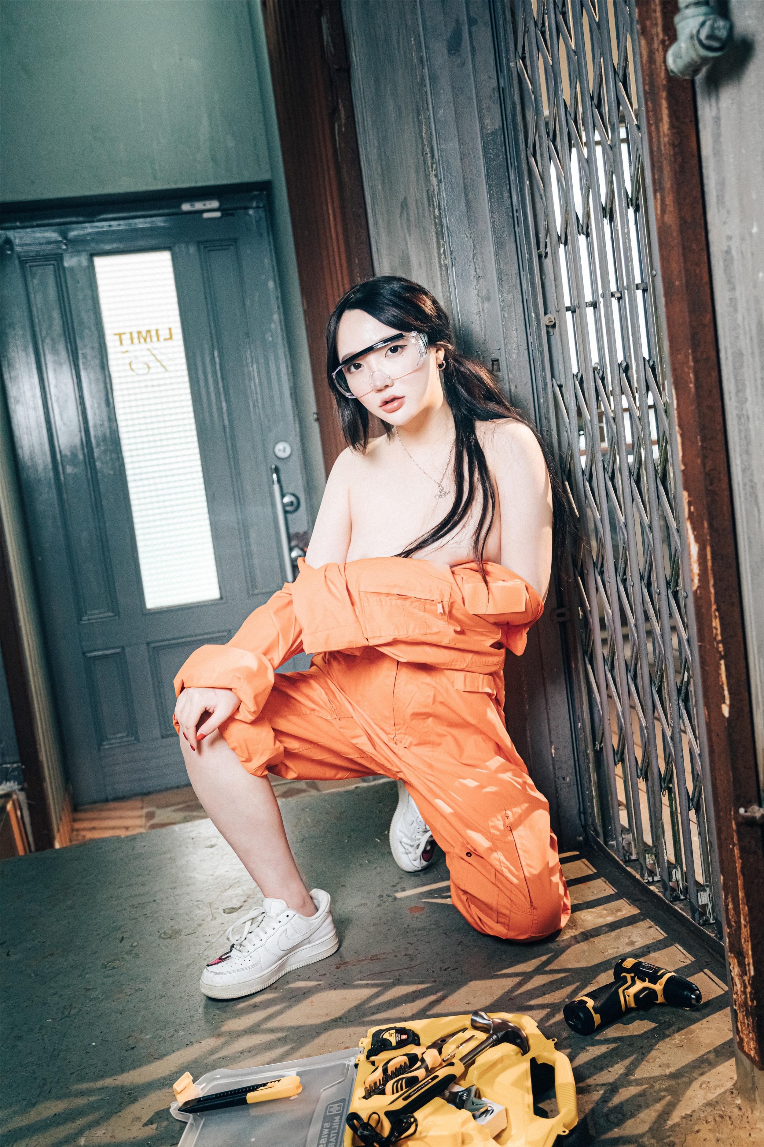 [Loozy] Son Ye-Eun (손예은) - Where Are My Tools 82P