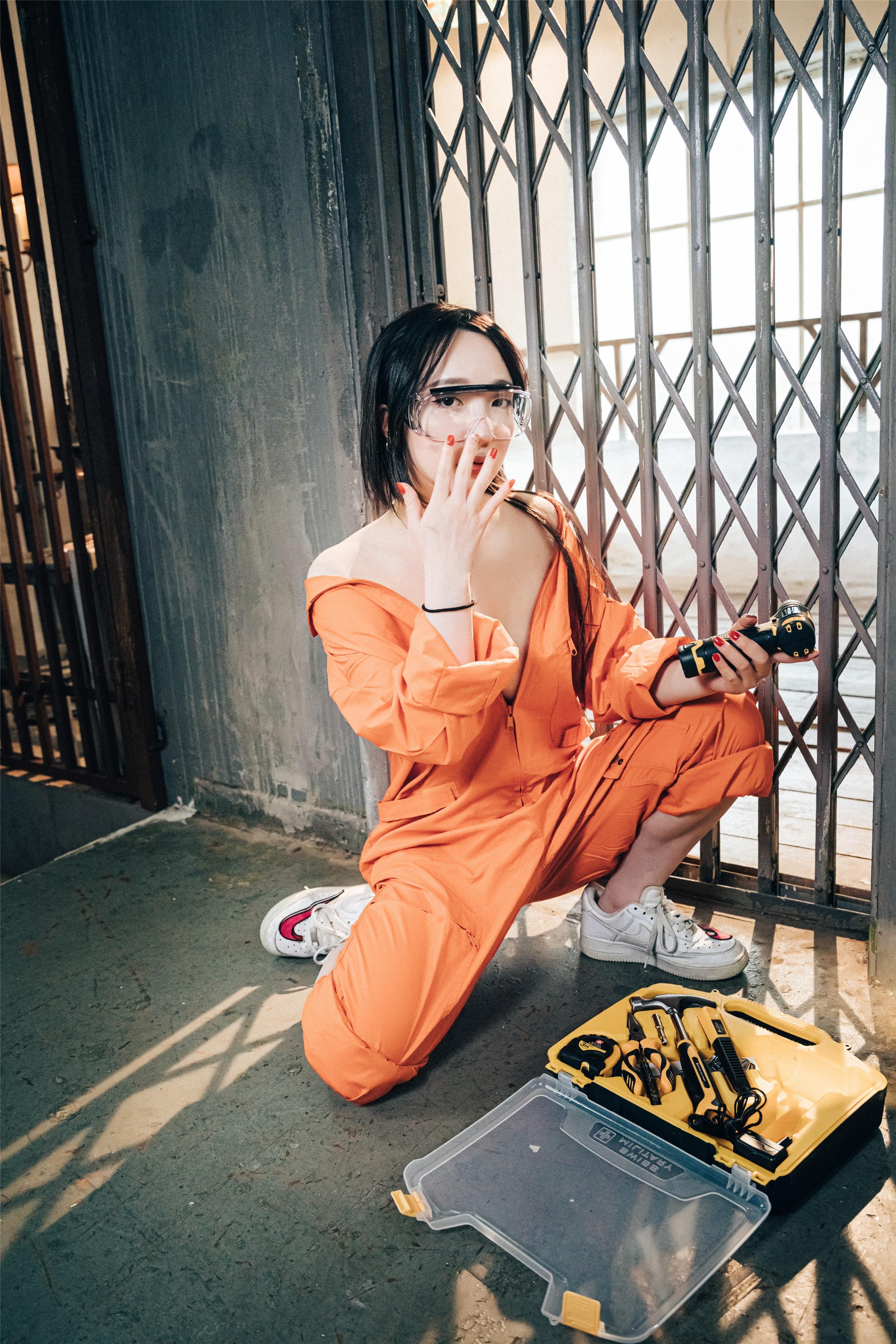 [Loozy] Son Ye-Eun (손예은) - Where Are My Tools 82P