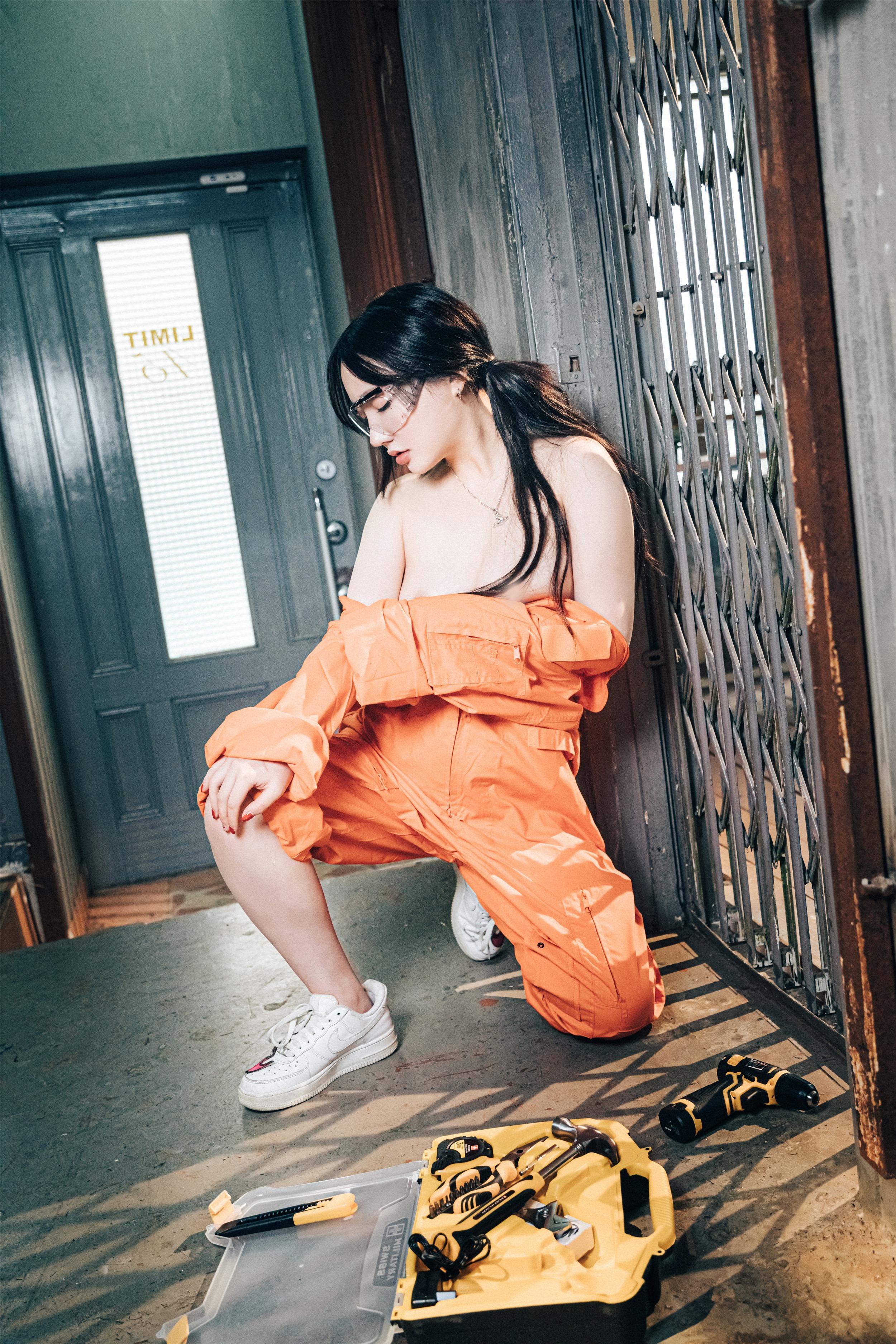 [Loozy] Son Ye-Eun (손예은) - Where Are My Tools 82P