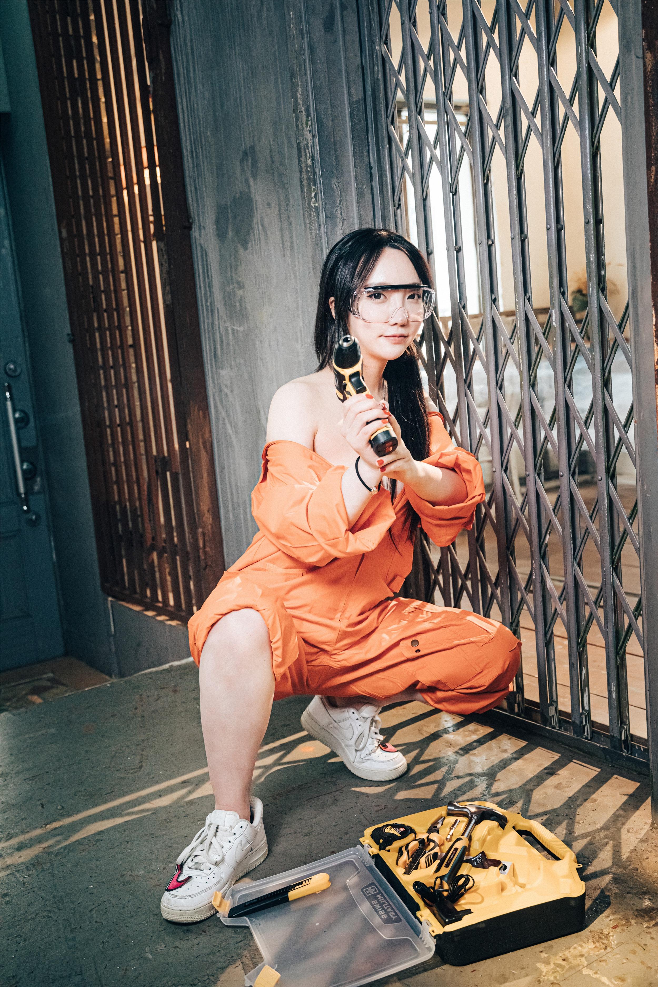 [Loozy] Son Ye-Eun (손예은) - Where Are My Tools 82P