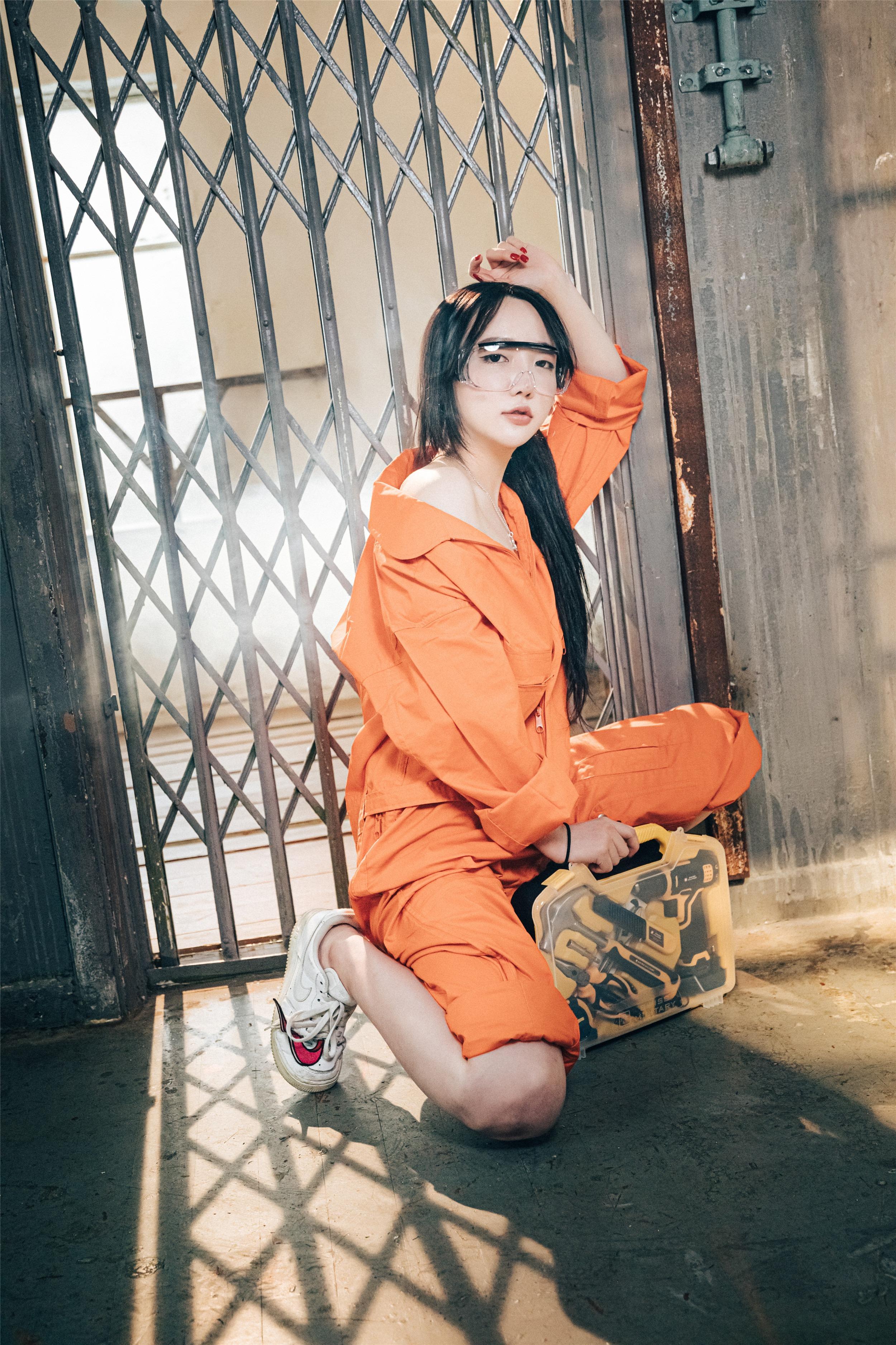 [Loozy] Son Ye-Eun (손예은) - Where Are My Tools 82P