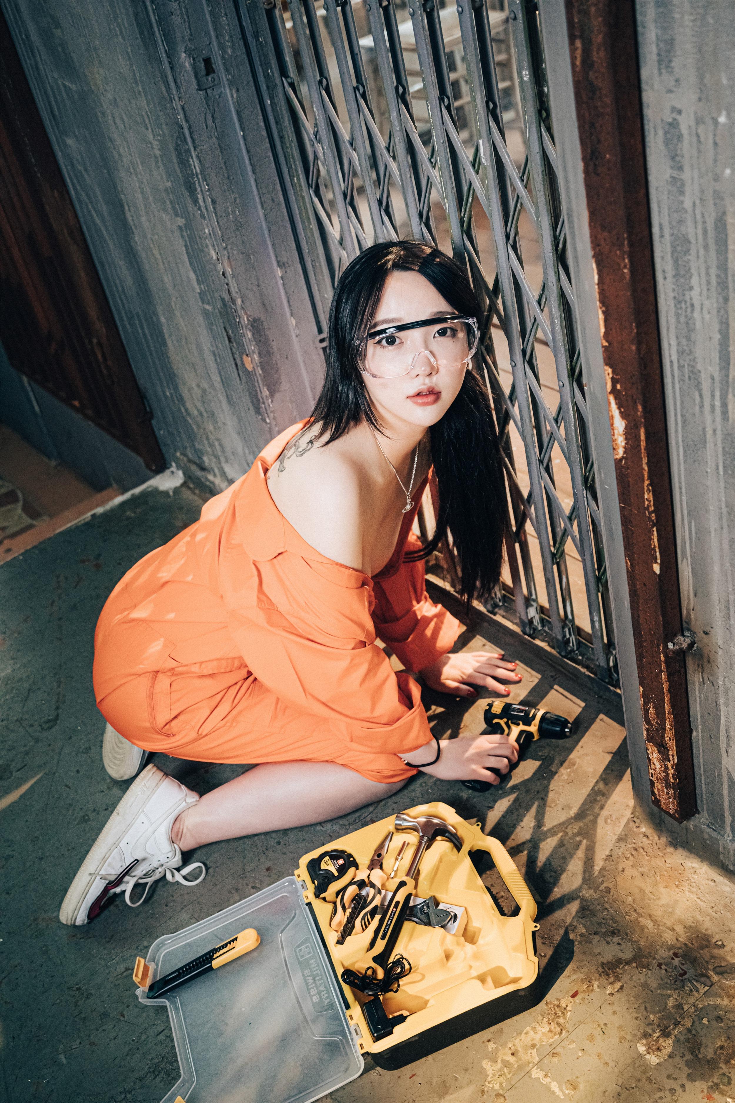 [Loozy] Son Ye-Eun (손예은) - Where Are My Tools 82P