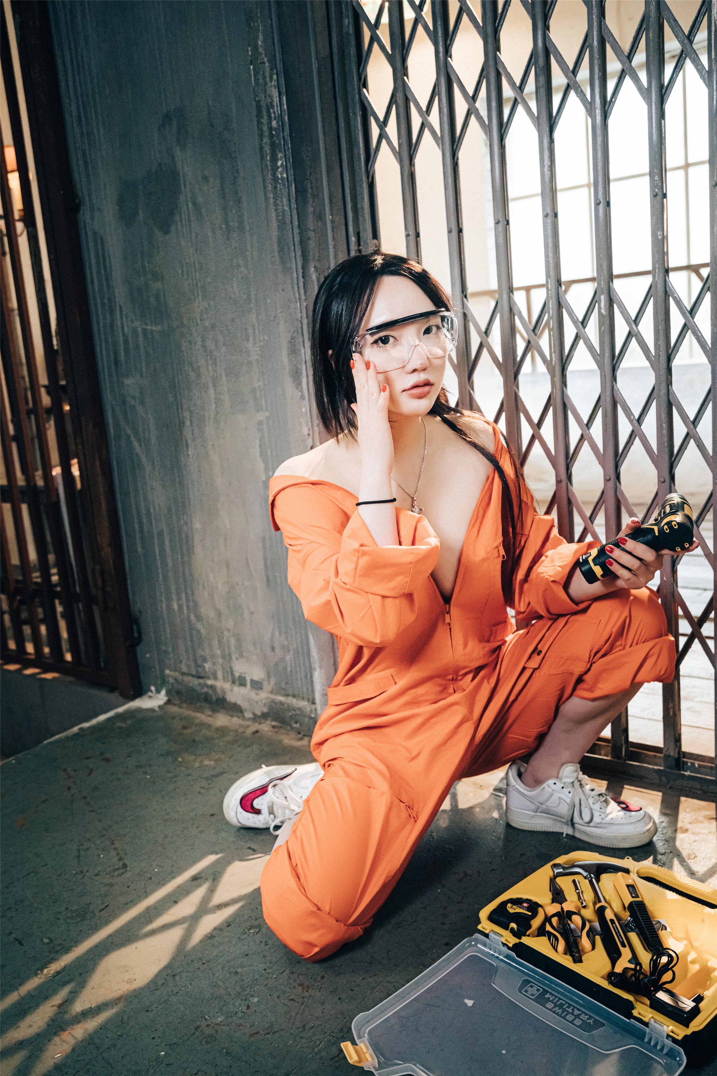 [Loozy] Son Ye-Eun (손예은) - Where Are My Tools 82P