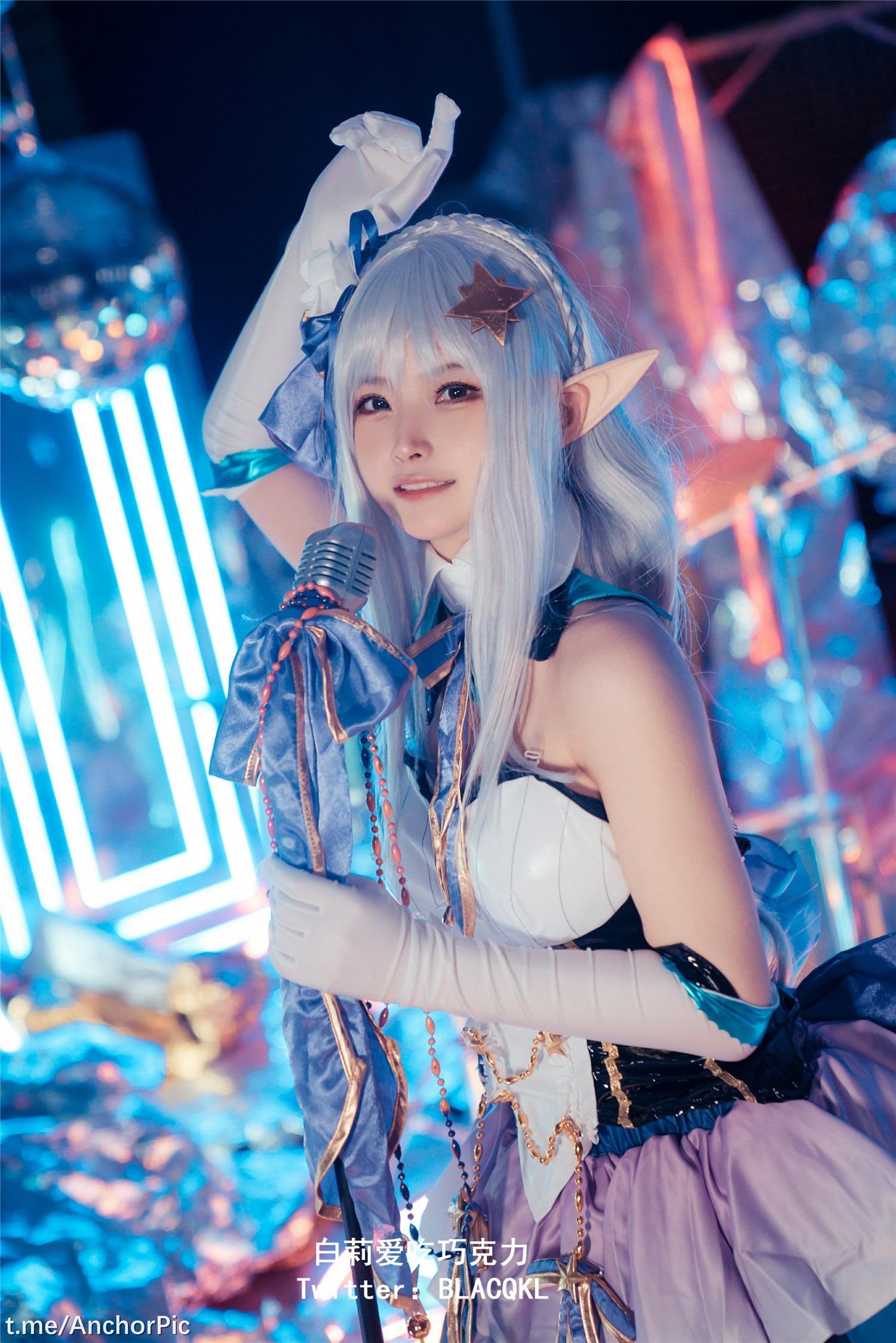 Bai Li loves to eat chocolate - Emilia[62P