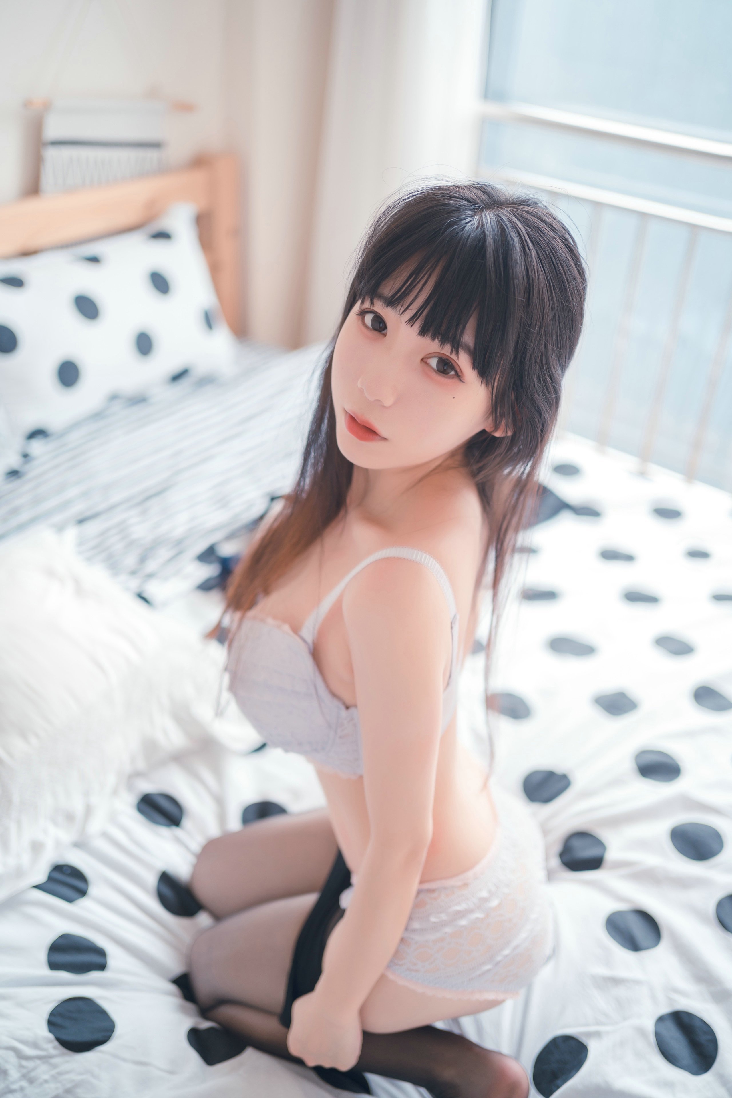 usejan Lan Lan – Thì thầm JK