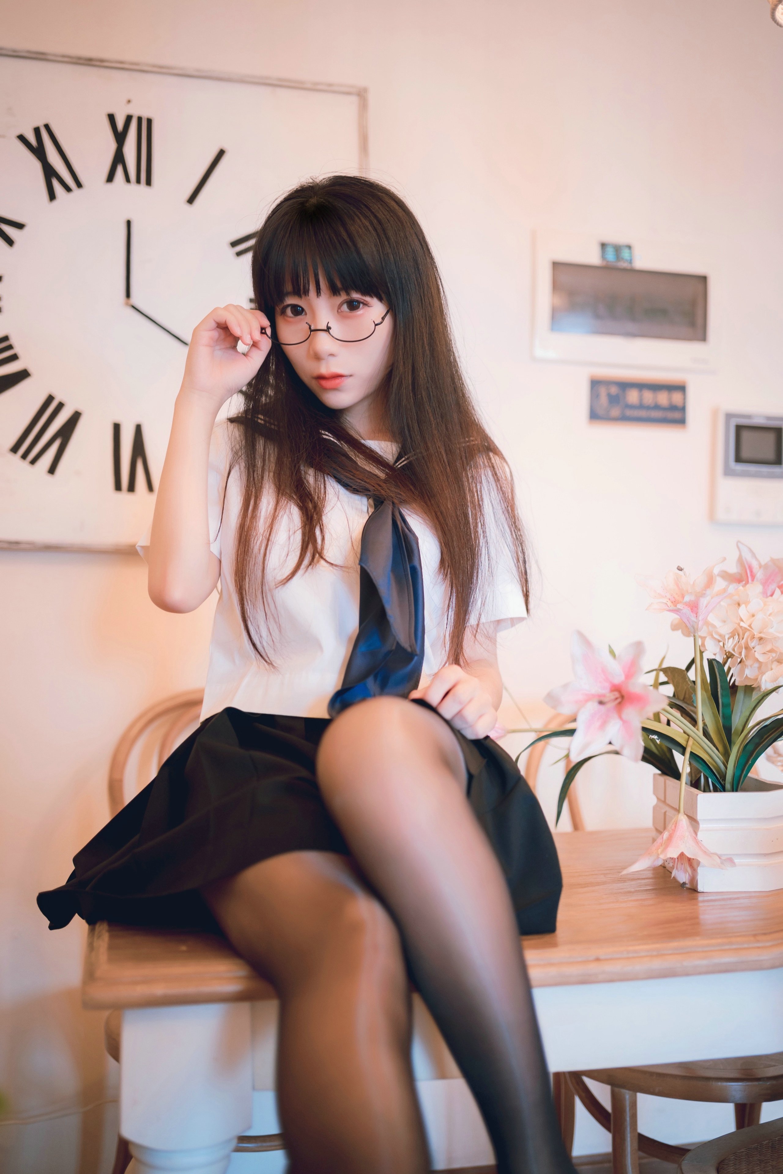 ยูเซจันแลนแลน – กระซิบJK