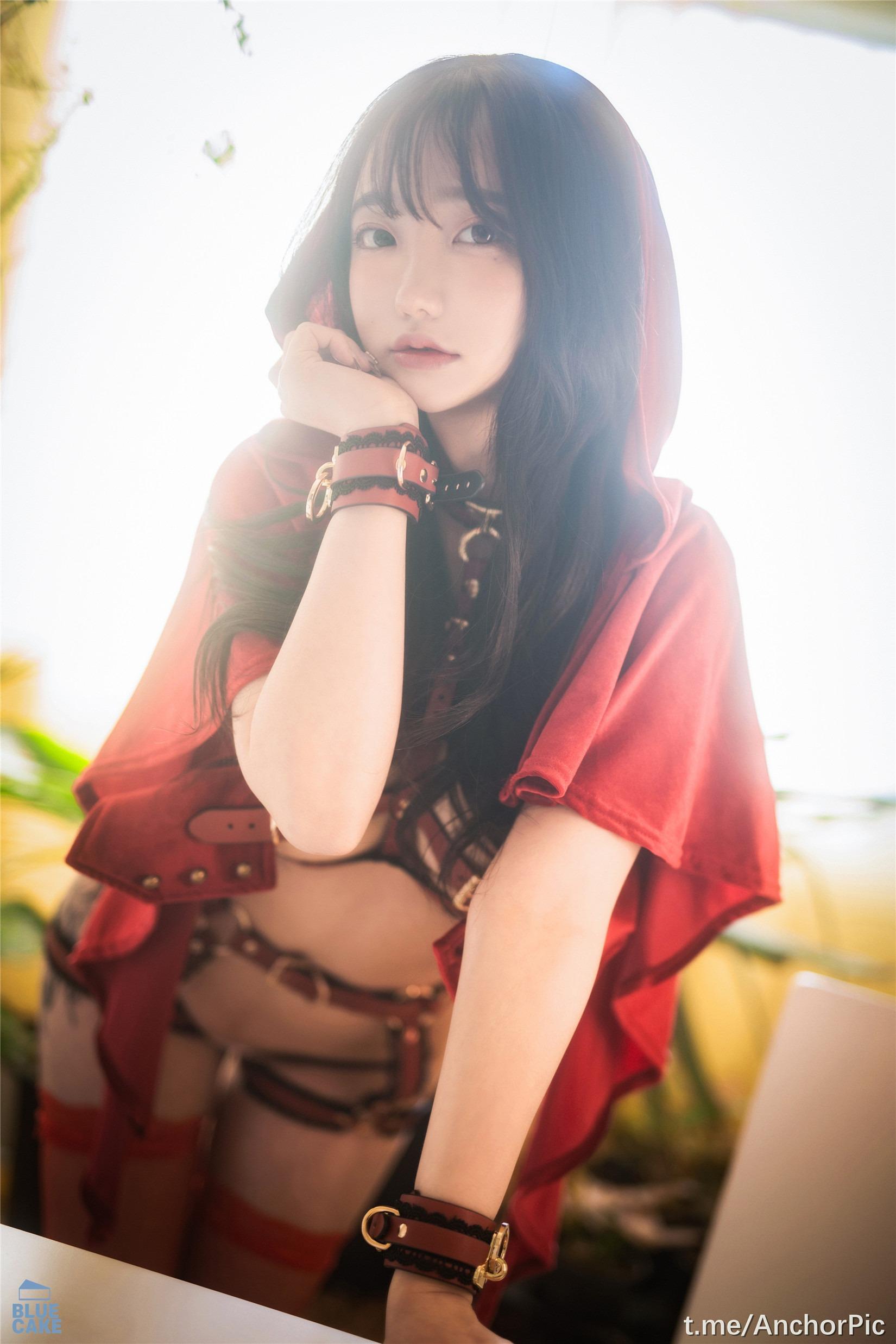 [BLUECAKE] Son Ye-Eun (손예은) - REDHOOD SM 154P