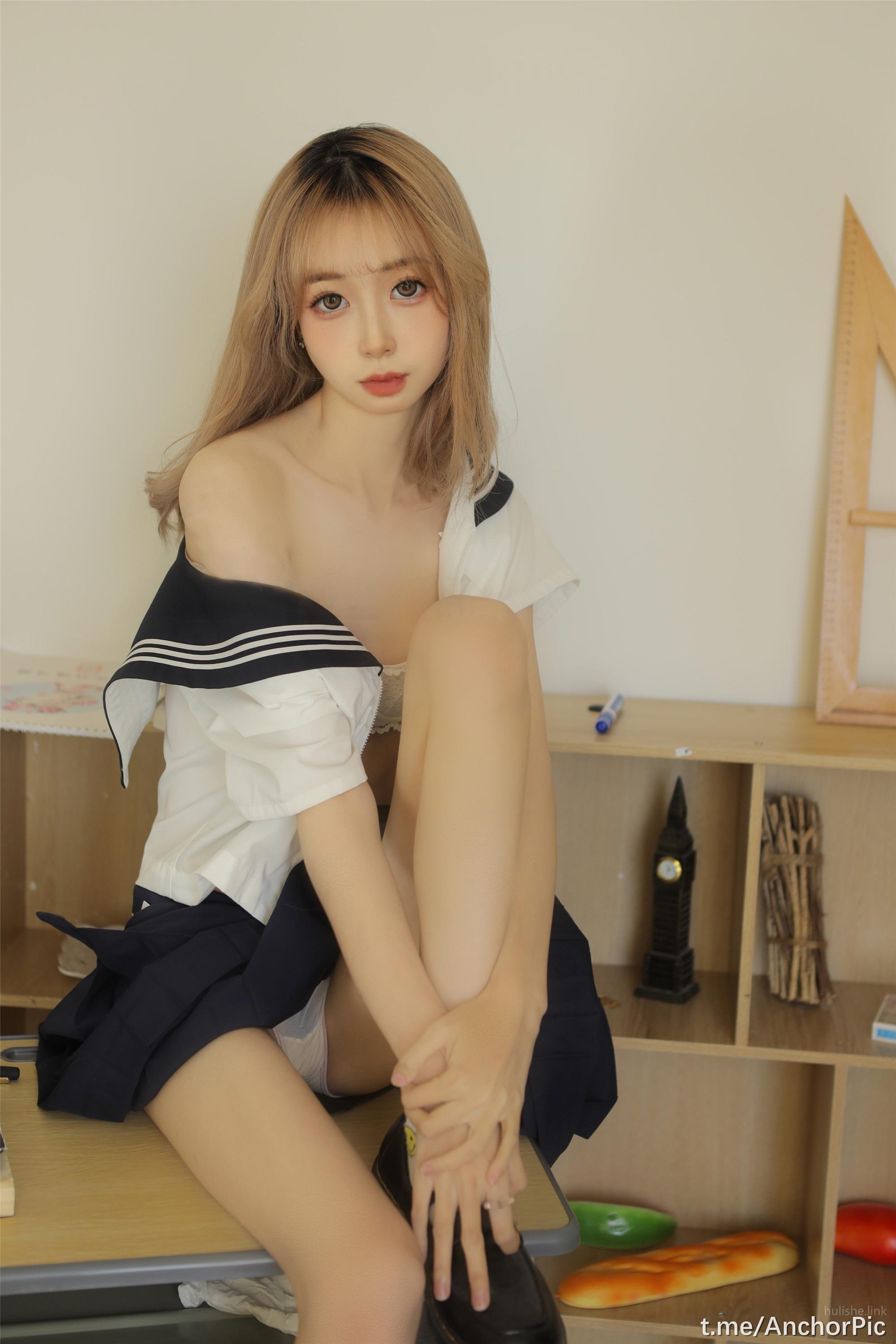 Cá vàng kinngyo - JK Thiếu nữ [39P