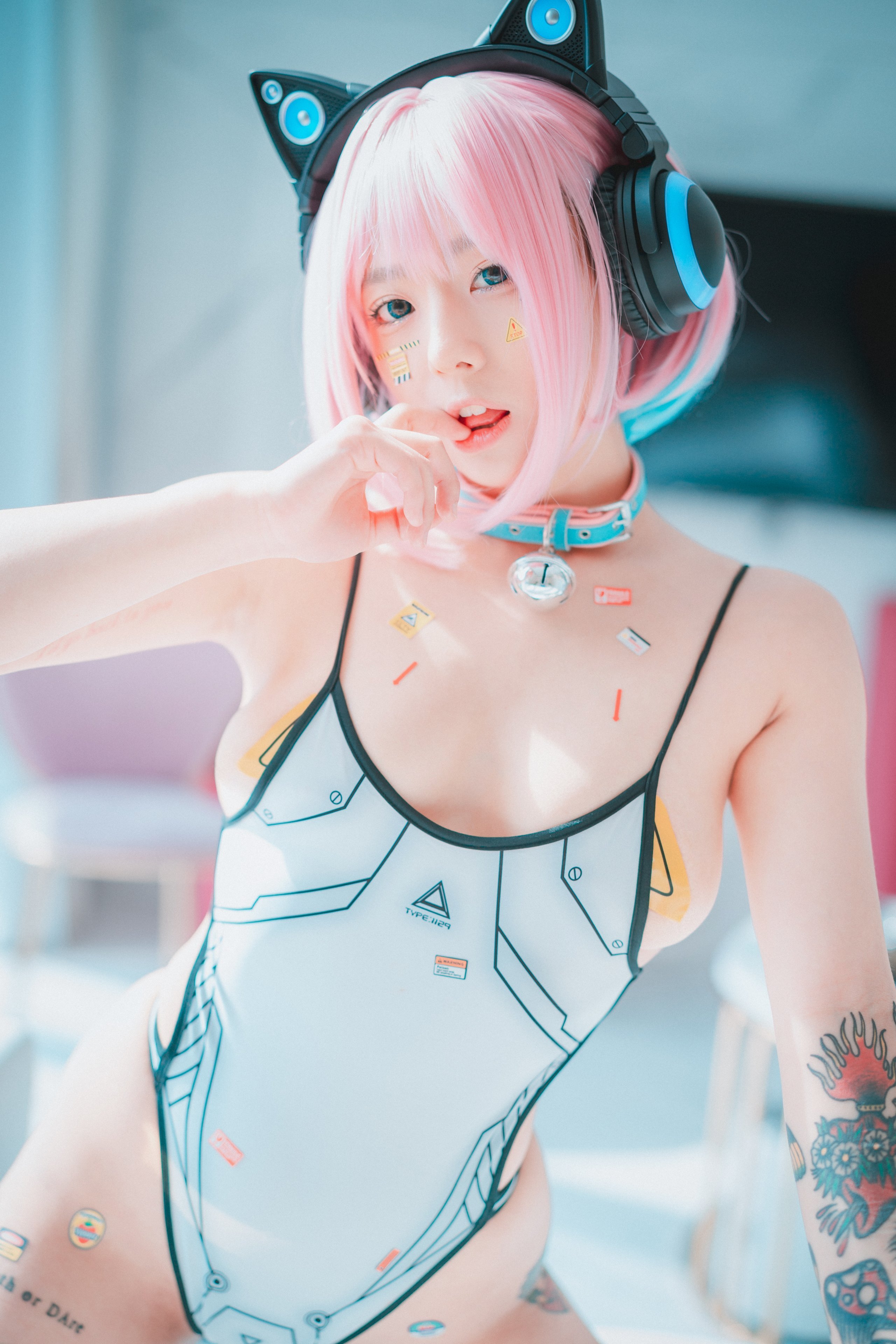 DJAWA Photo - Maruemon (마루에몽) - Caution Girl vs Athletic Girl