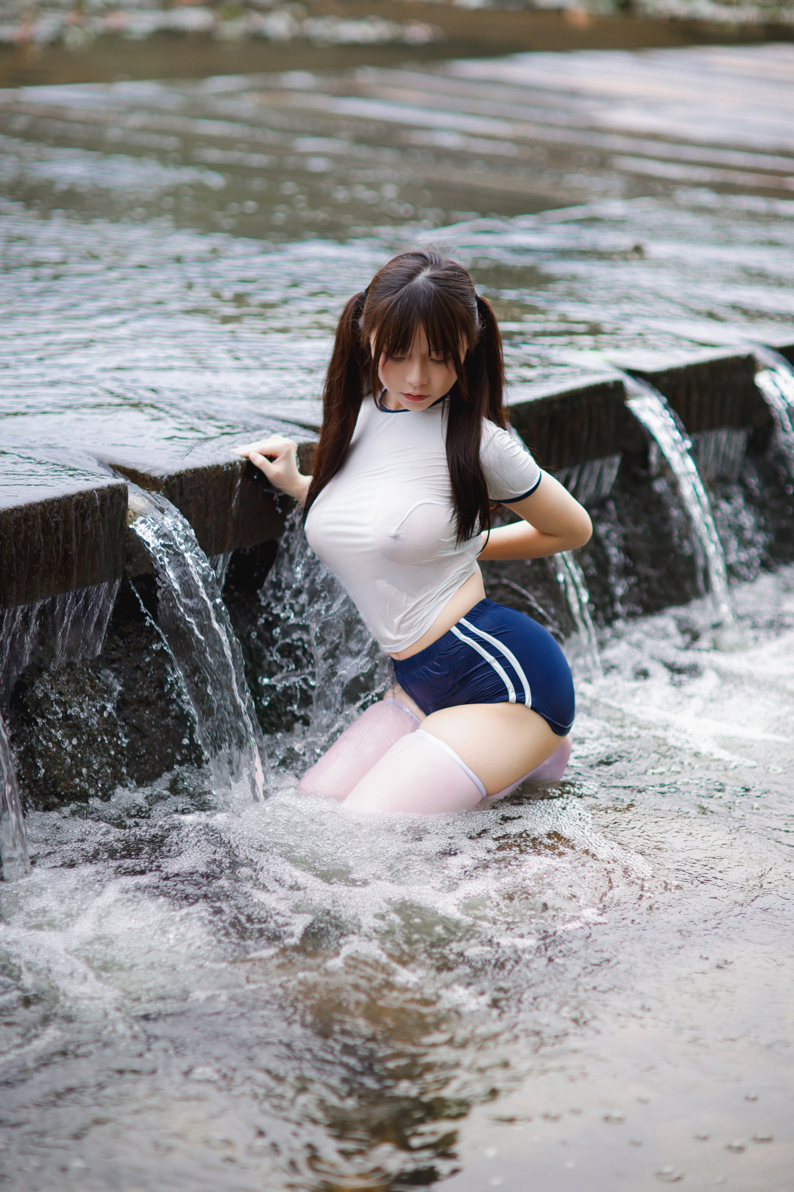 ลิ่วเว่ยดิ่วหวงเจียง] ชุดยิมนาสติก