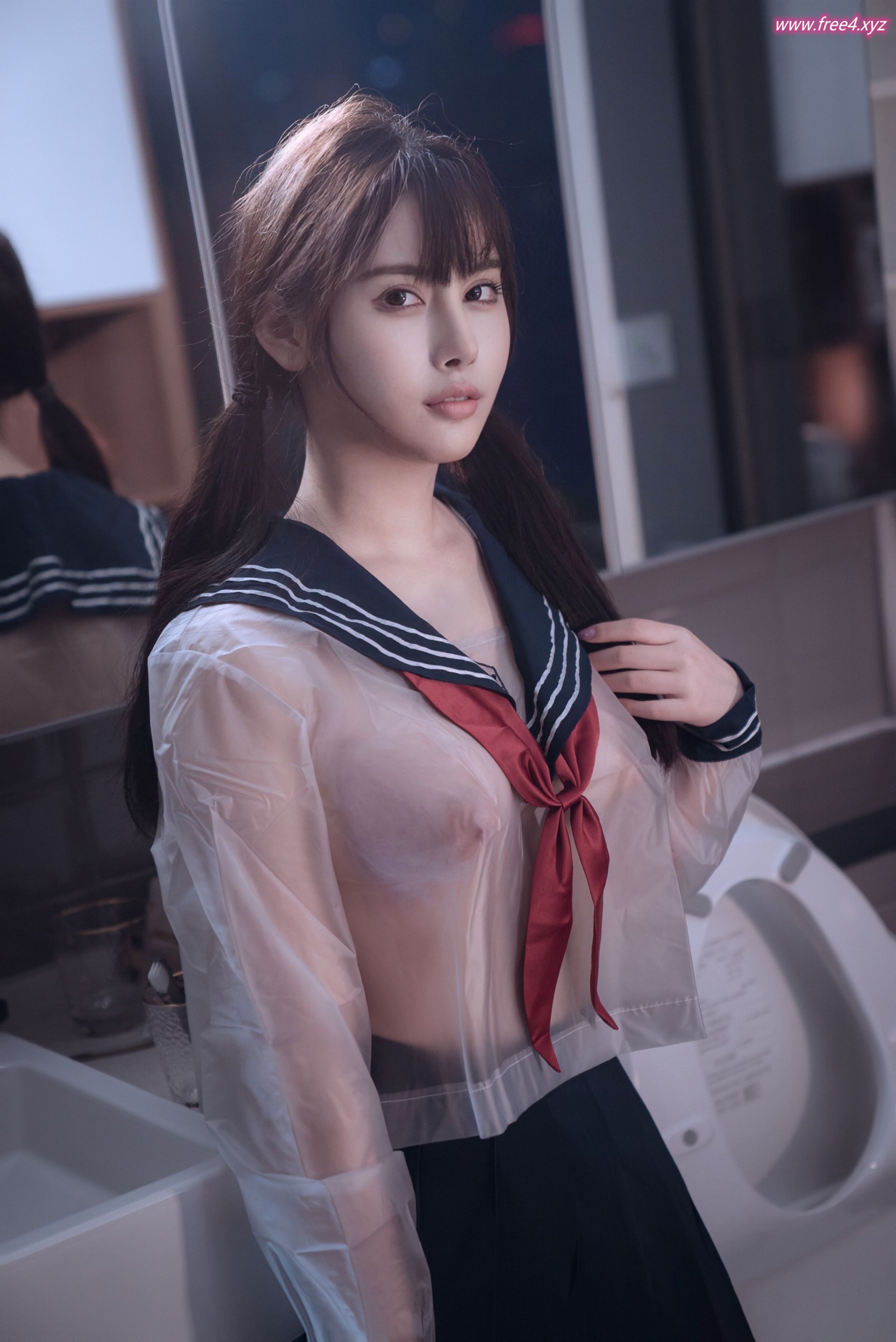 戀戀艾妮] JK