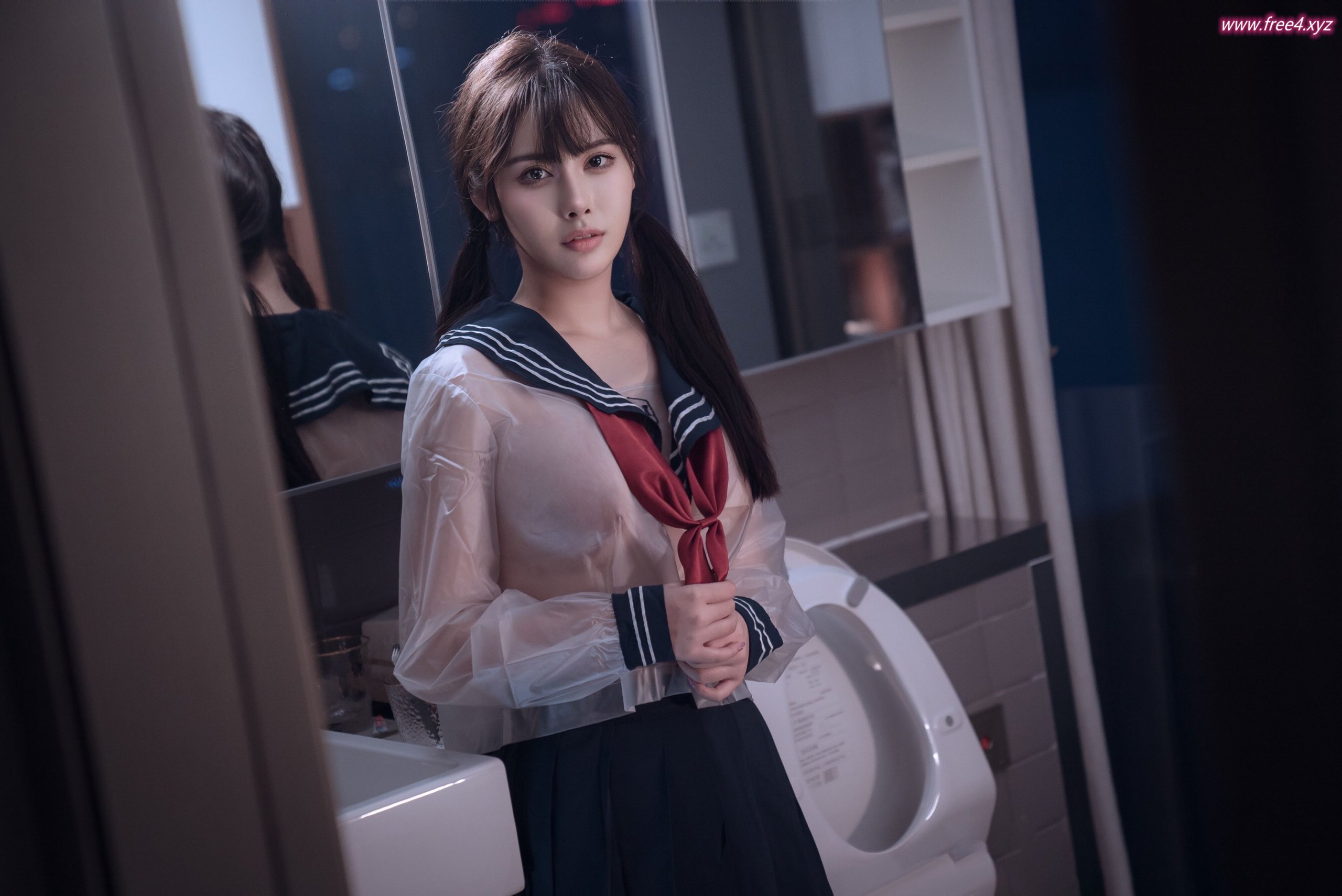 戀戀艾妮] JK