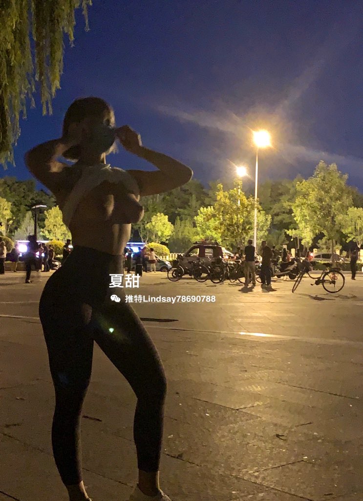 国版卡戴珊！推特抖音网红撸铁健身女王（夏甜）下海不雅自拍流出露出裸体健身裸舞身材无敌