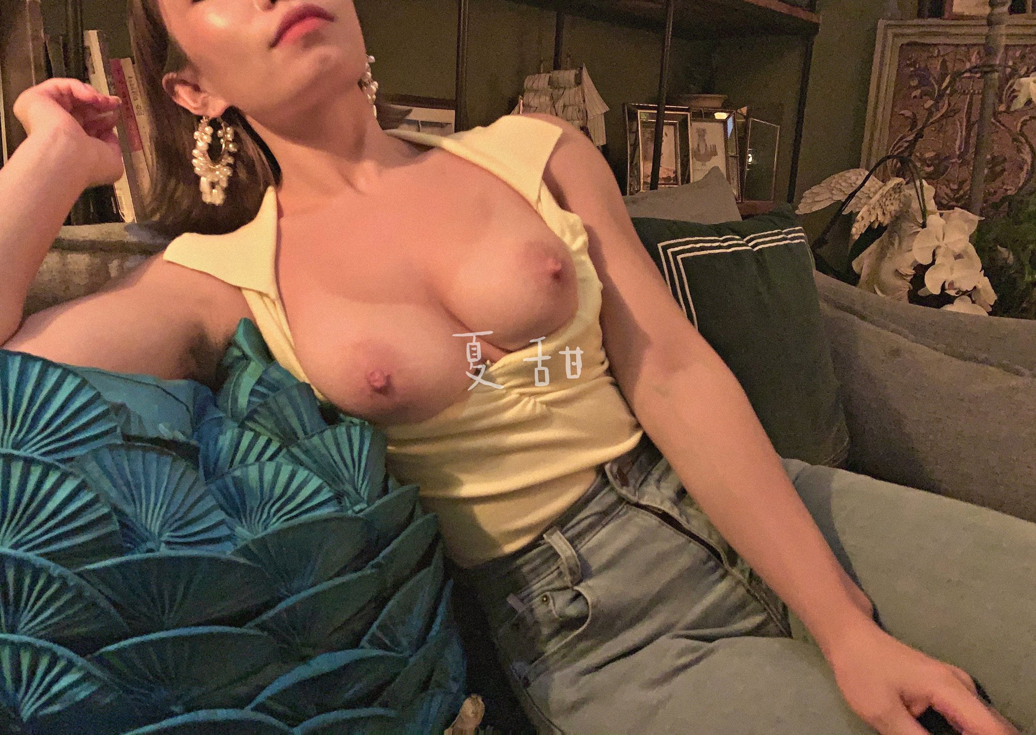 国版卡戴珊！推特抖音网红撸铁健身女王（夏甜）下海不雅自拍流出露出裸体健身裸舞身材无敌