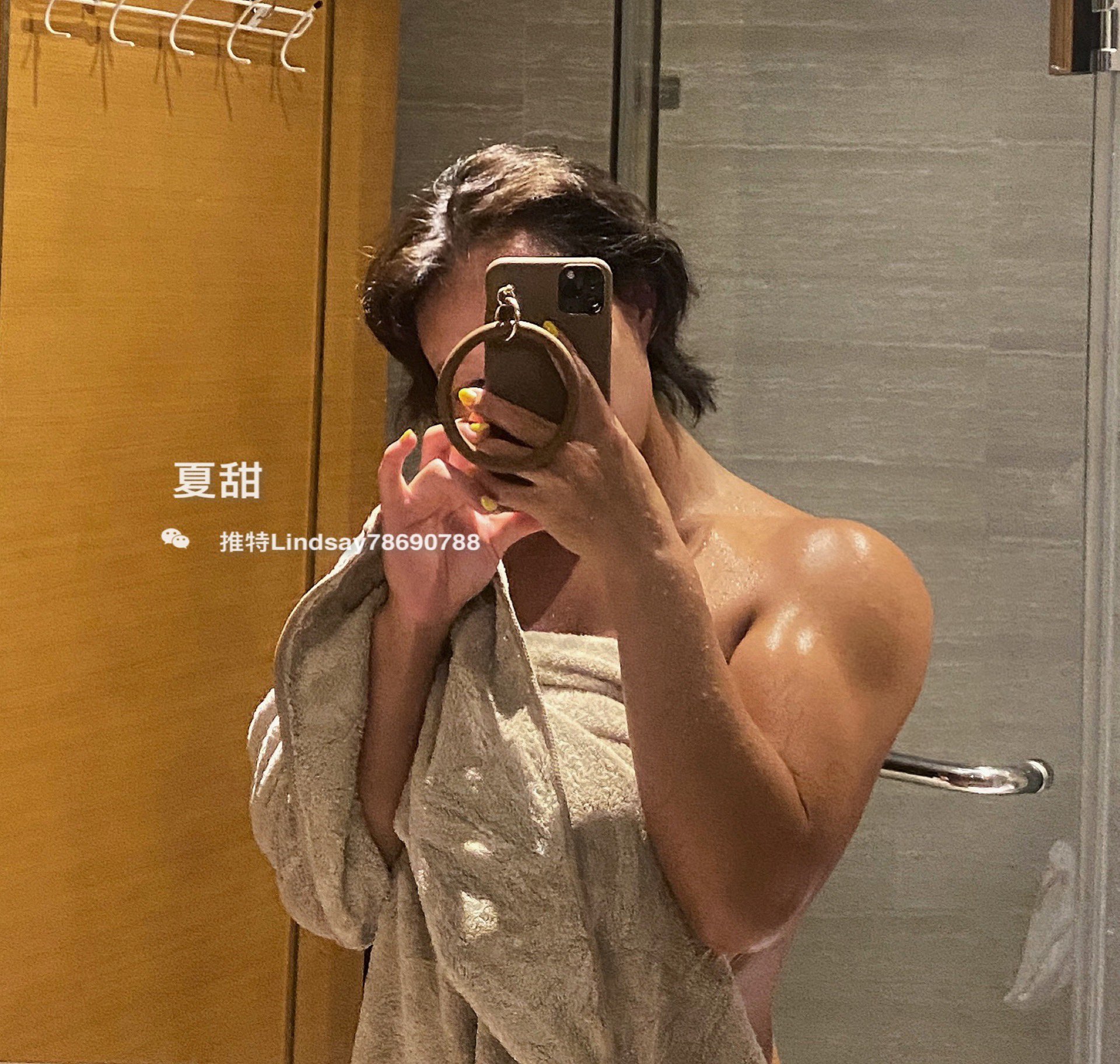 国版卡戴珊！推特抖音网红撸铁健身女王（夏甜）下海不雅自拍流出露出裸体健身裸舞身材无敌