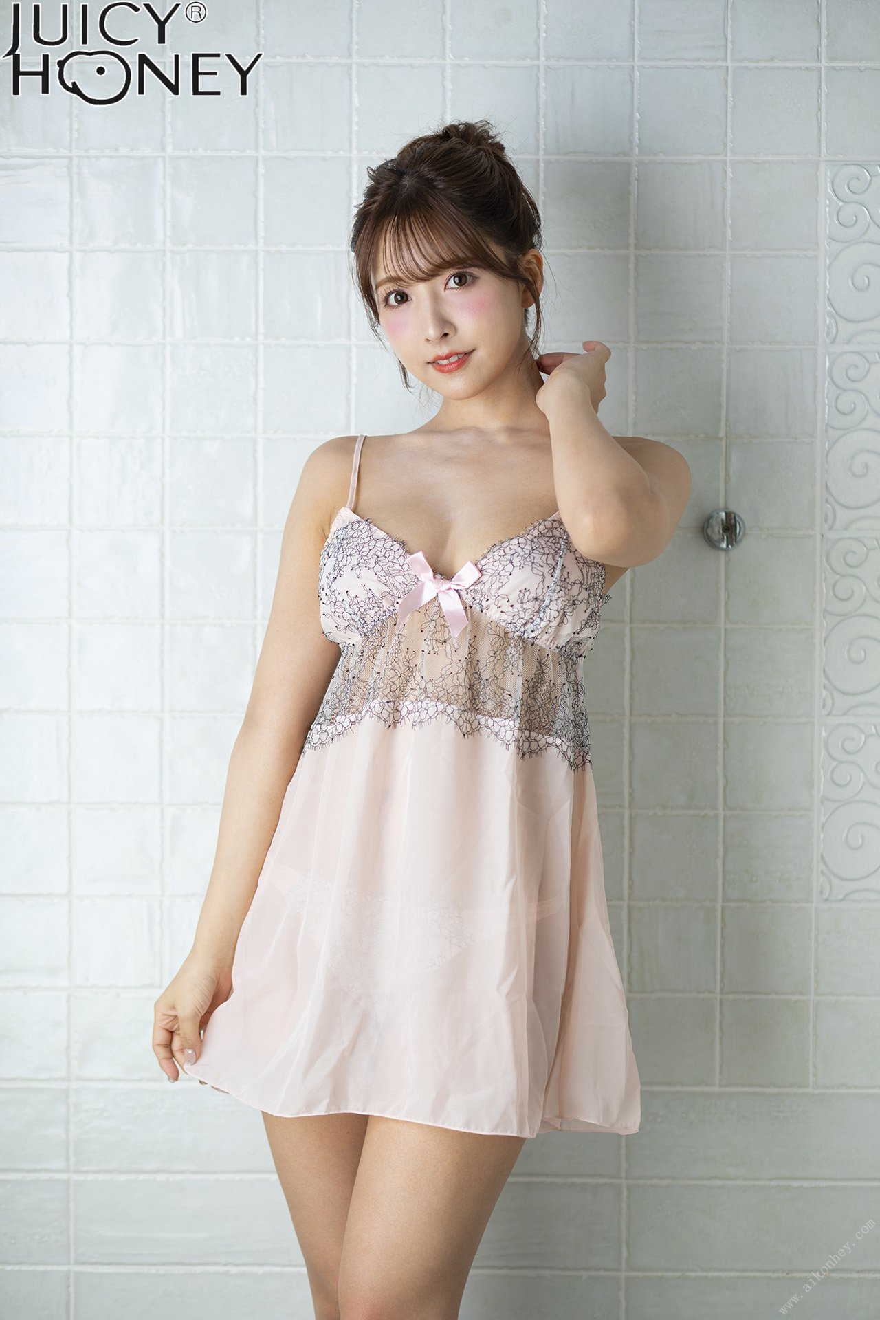 Trading Card Linked Photo Book: Juicy Honey plus 9 - Yua Mikami & Shuri Miyatani