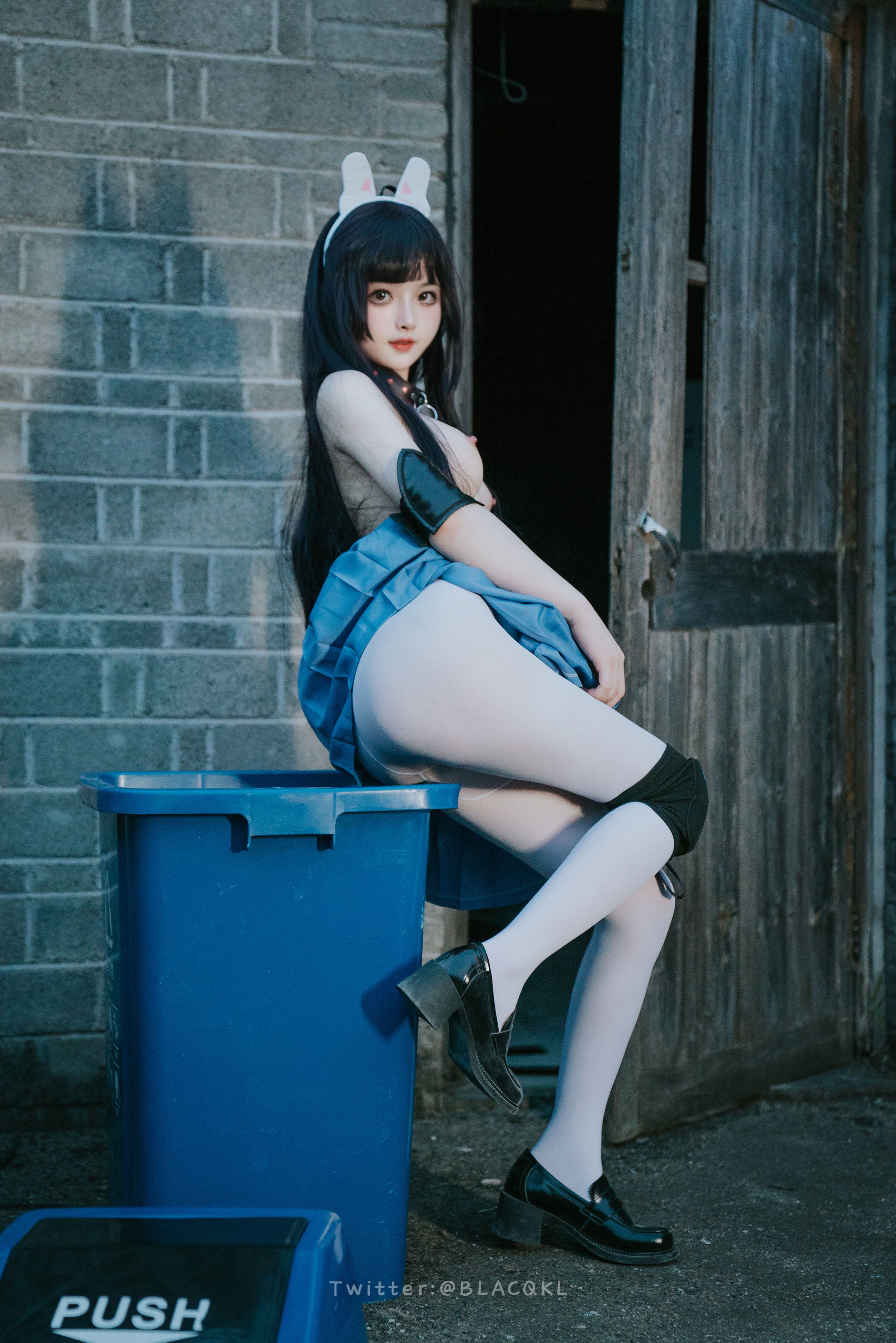 白莉爱吃巧克力 - 霞沢ミユ