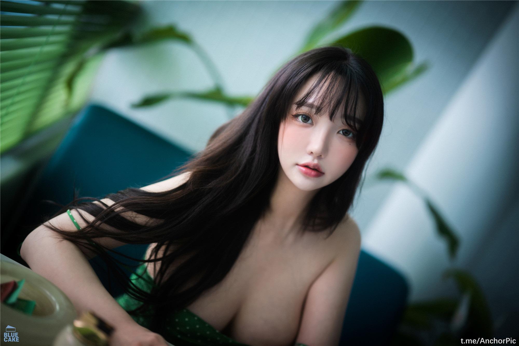 [BLUECAKE] Son Ye Eun (손예은) - Nothing RED 104P