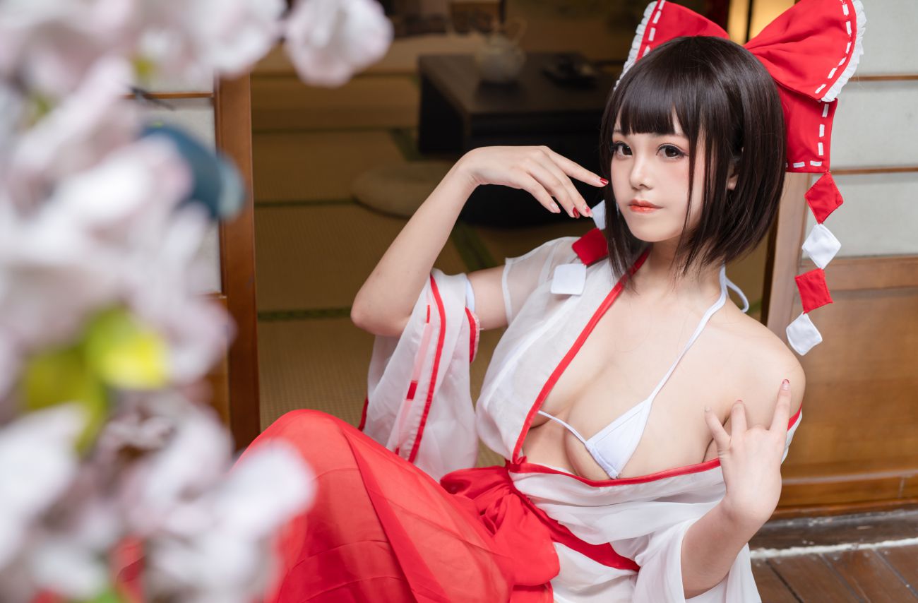Mizhi Maoqiu Miko Sister