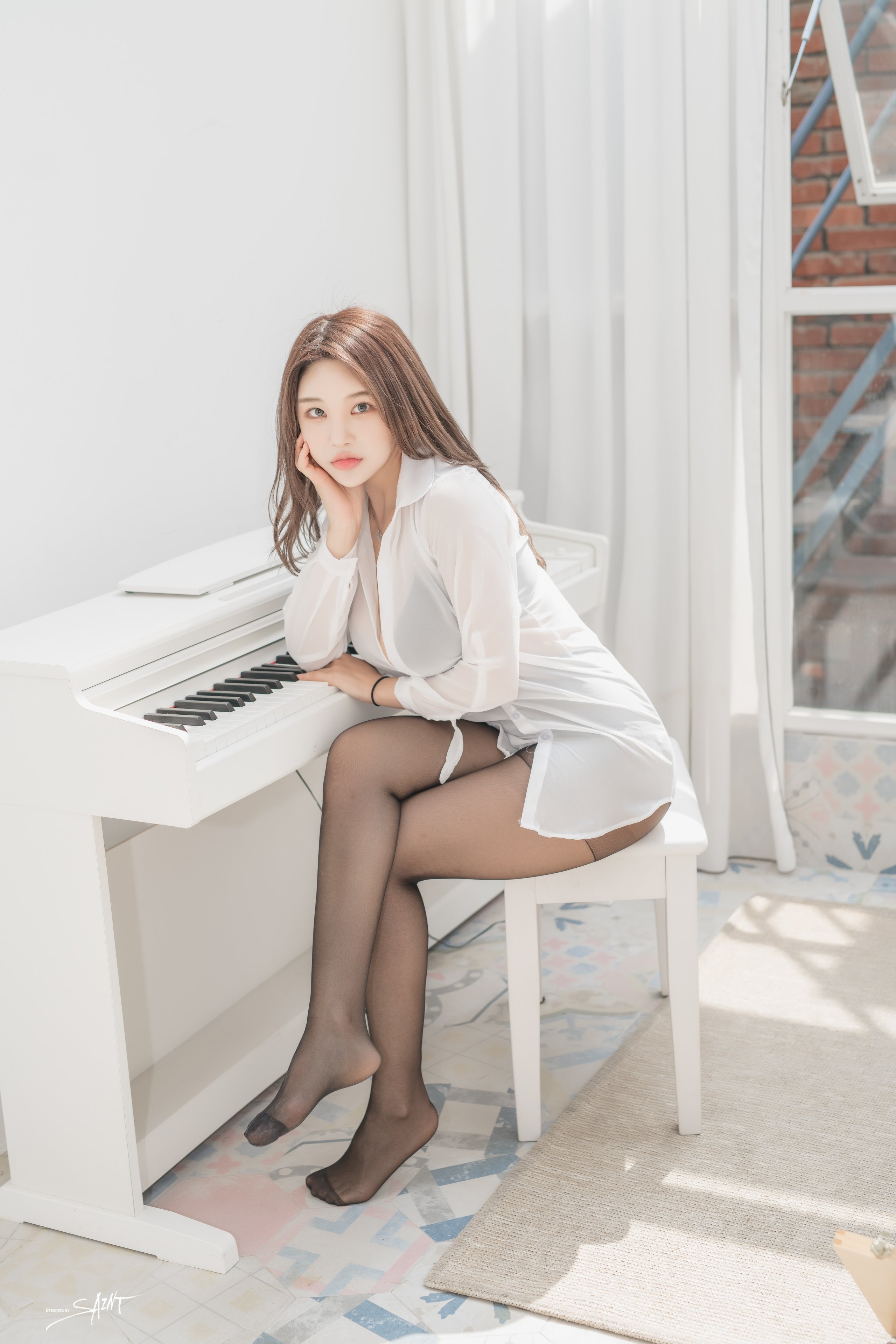 聖光影生活 – 茲尤里 (쮸리) - 茲尤里 第5卷 透視