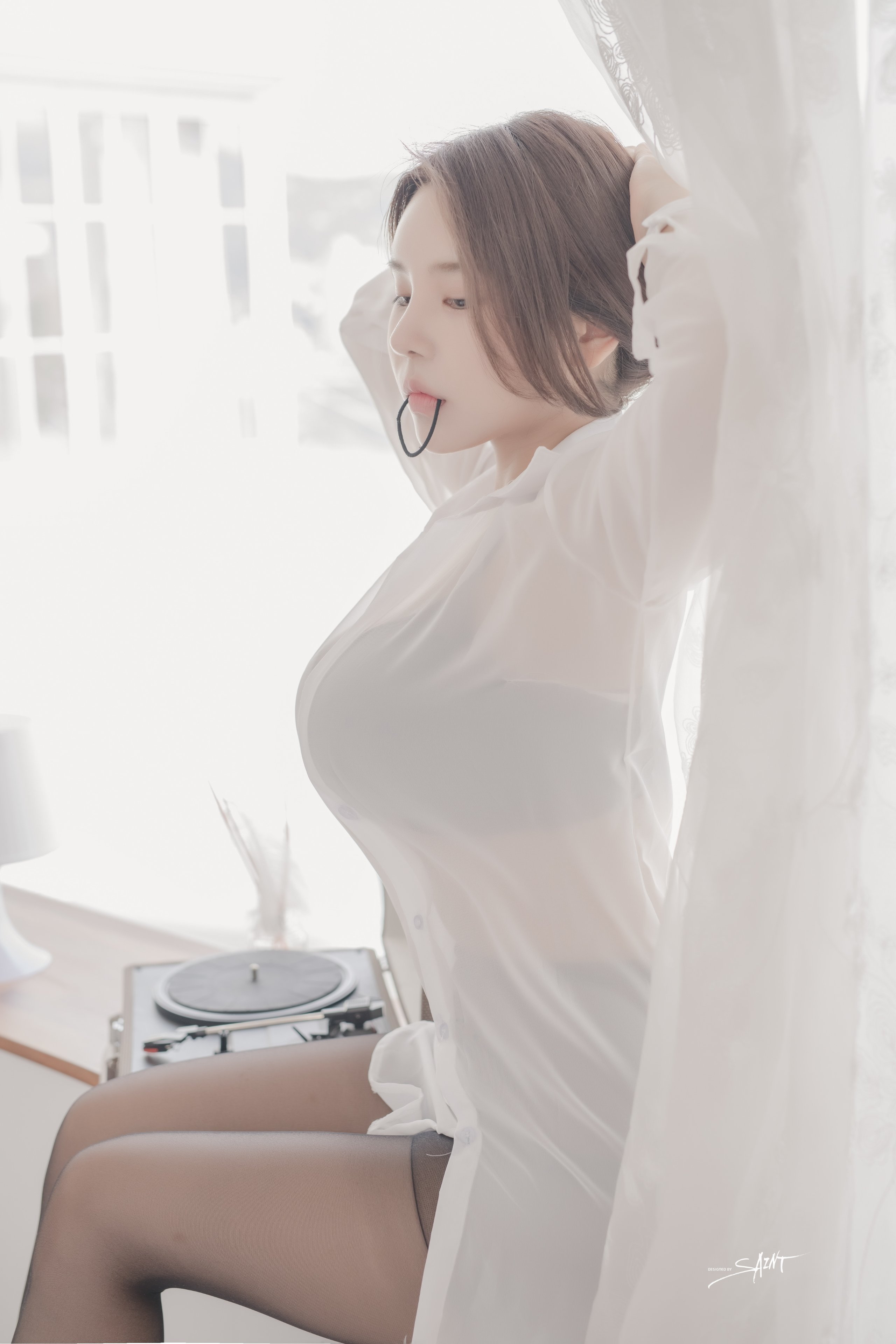 聖光影生活 – 茲尤里 (쮸리) - 茲尤里 第5卷 透視